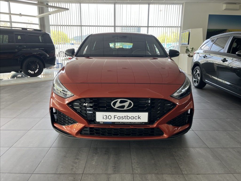 Hyundai i30, 1,5 T-GDi MT  Fastback N Line - fotka 2