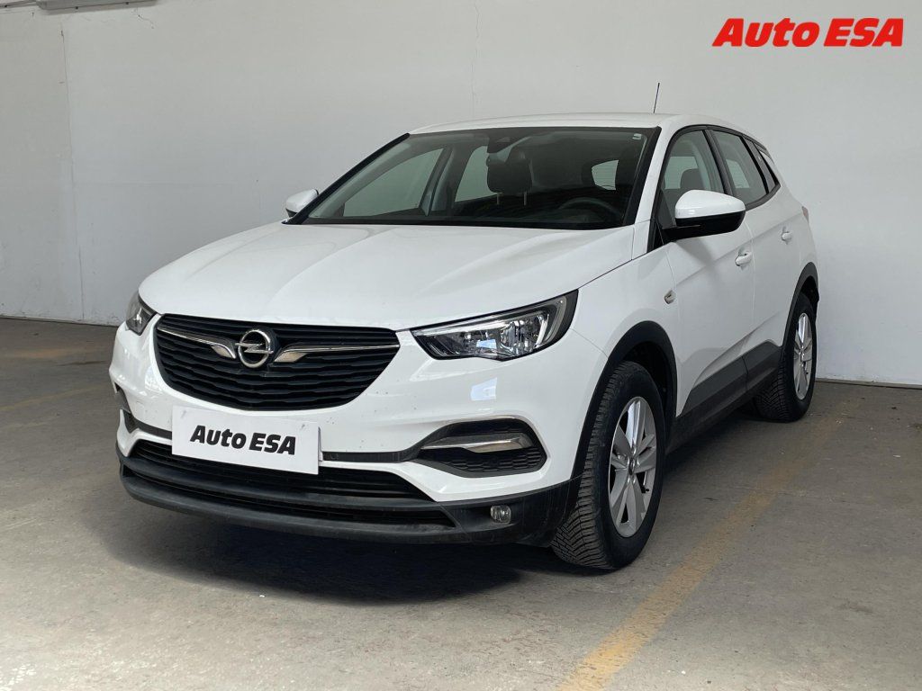 Opel Grandland X, 1.2T,Edition,TZ - fotka 3