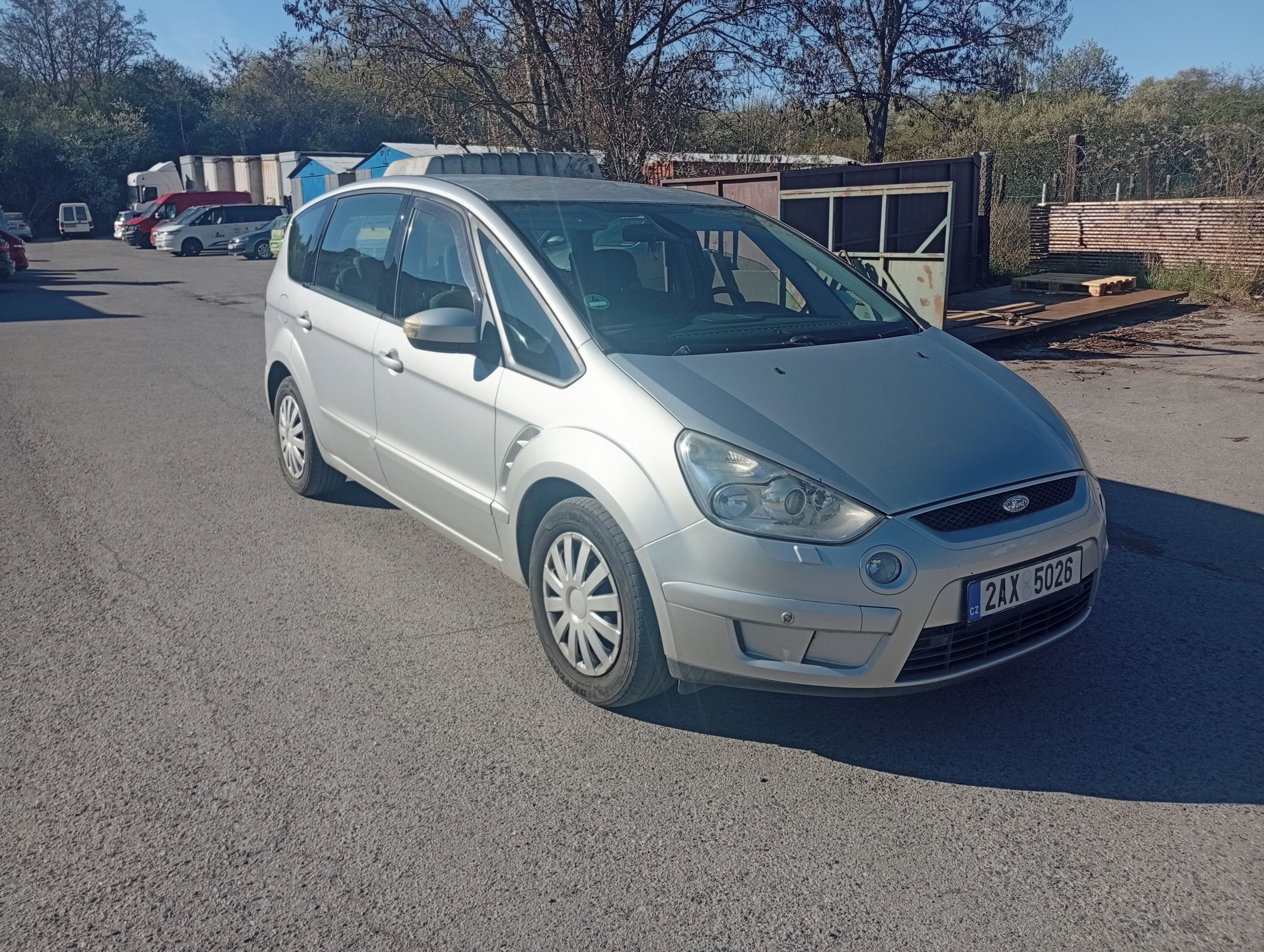 Ford S-MAX, 2.0 TDCI 103 KW  Servisovano