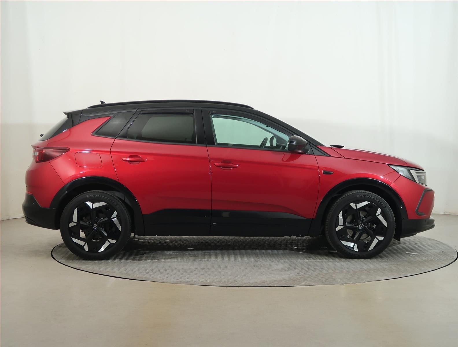 Opel Grandland, 1.5 CDTI, GS Line, Automat - fotka 6