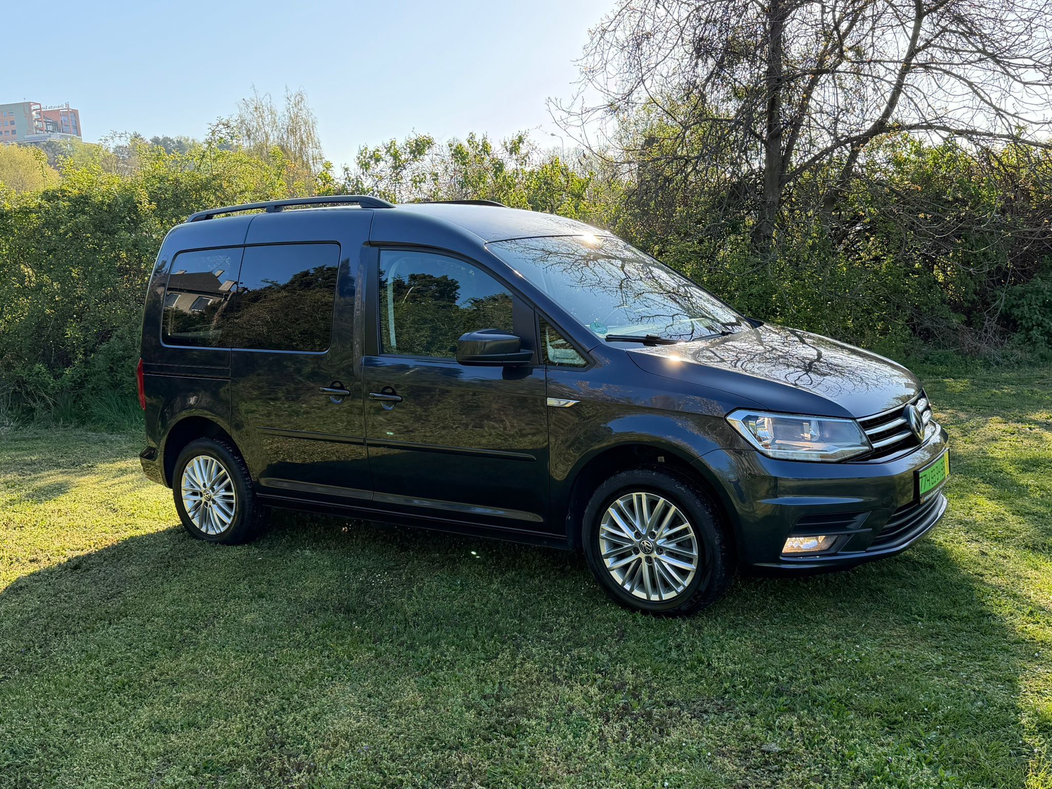 Volkswagen Caddy, 2,0 TDI - 110 KW, PARK. KAMERA - fotka 4