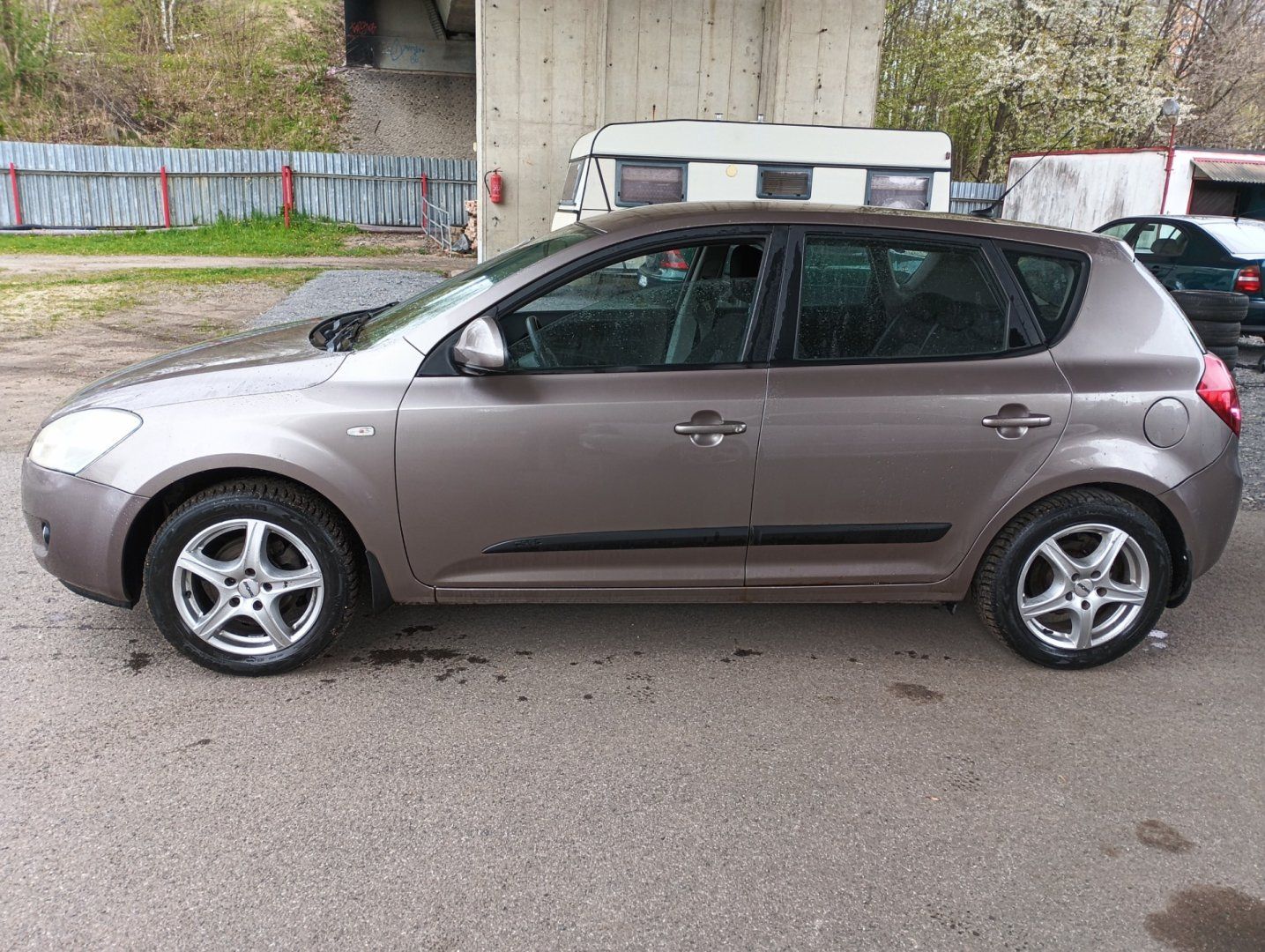 Kia Cee´d, B5P21 - fotka 3