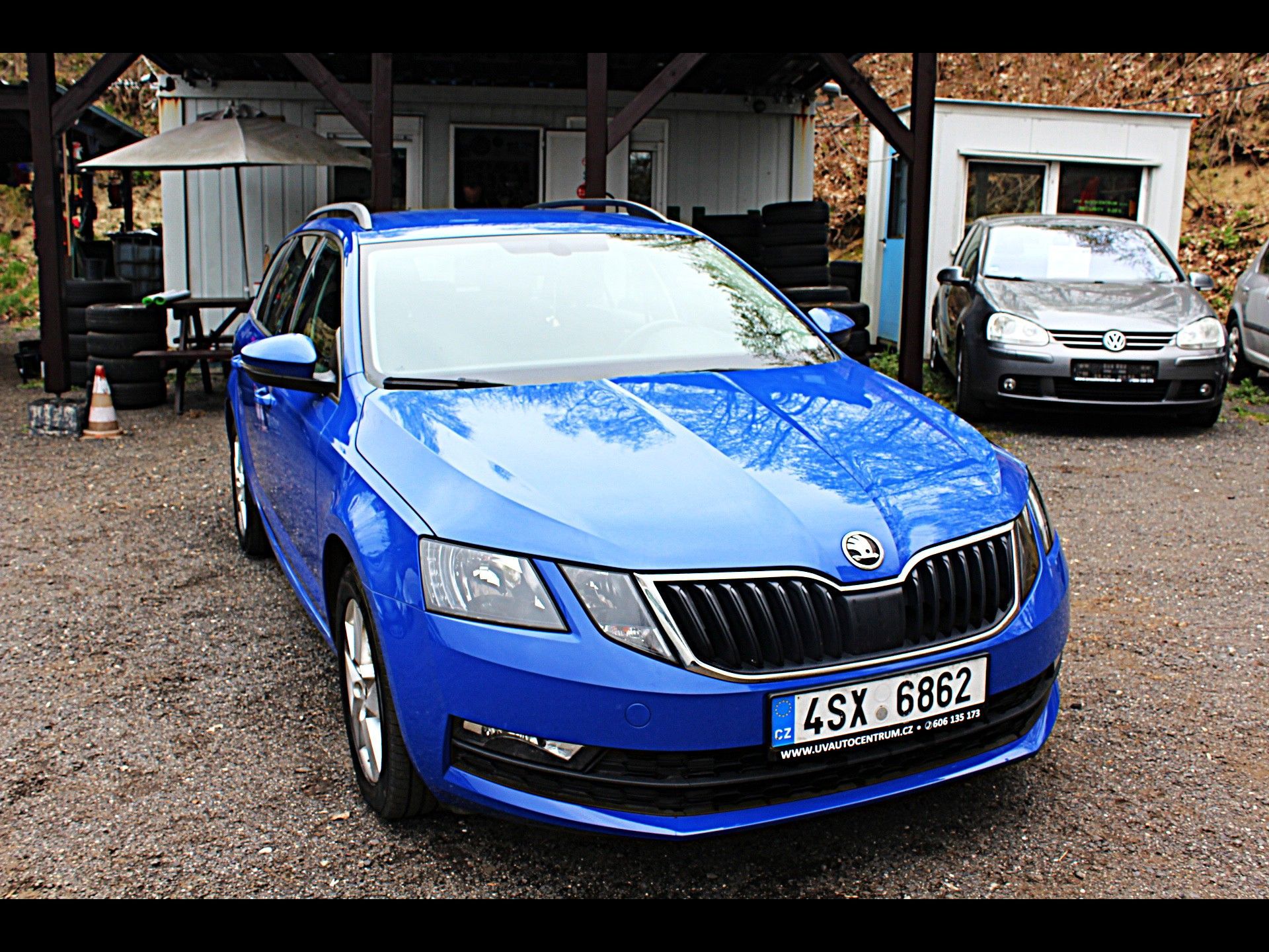 Škoda Octavia, Kombi III. FL 1.6 TDi 85 kW - fotka 3