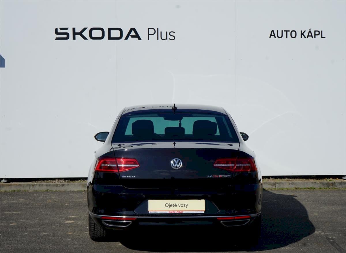 Volkswagen Passat, BiTDI176 kW Highline 4MOT DSG - fotka 4