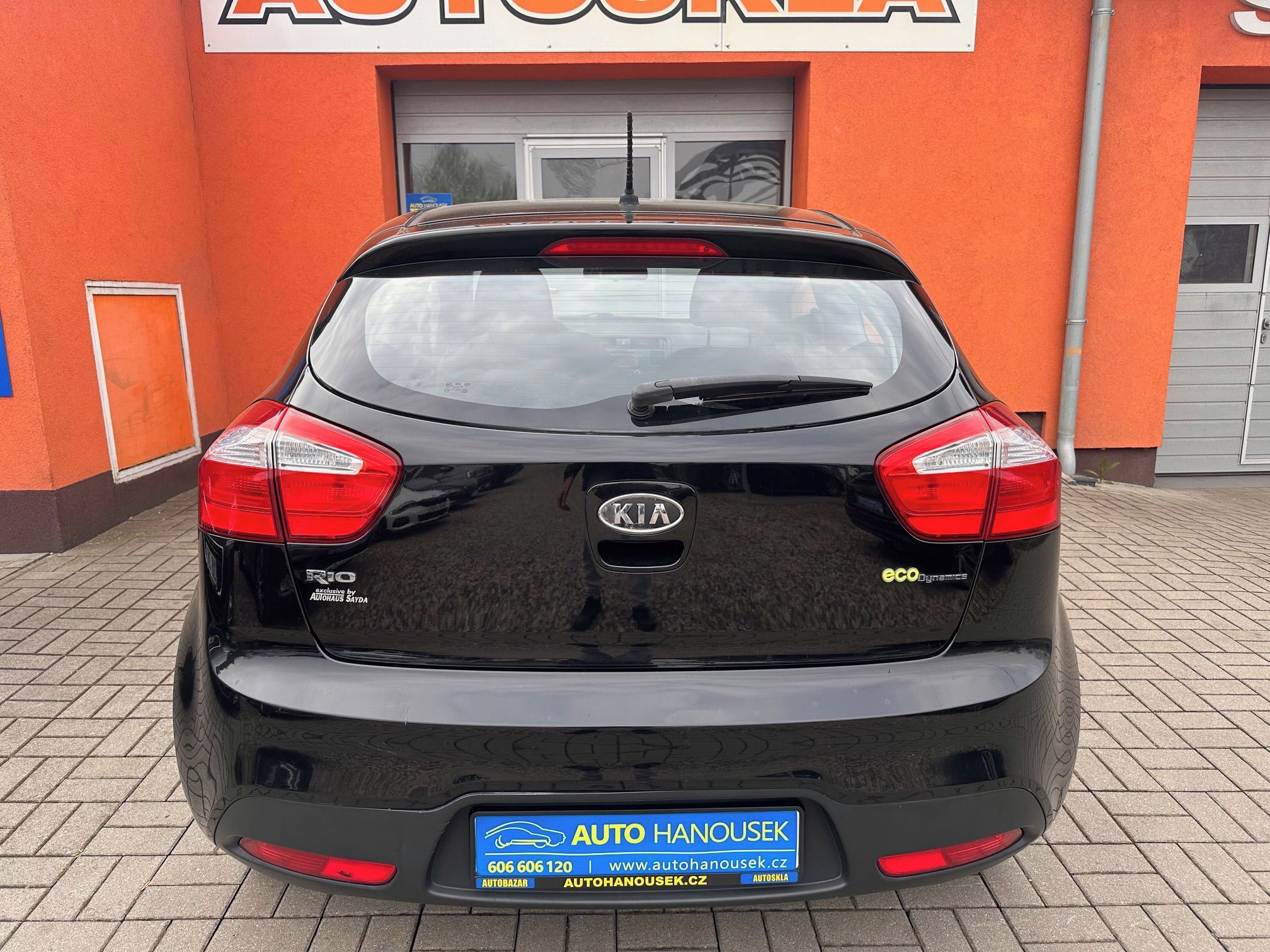 Kia Rio, 1.1 CRDI 55KW klima,2x kola - fotka 6