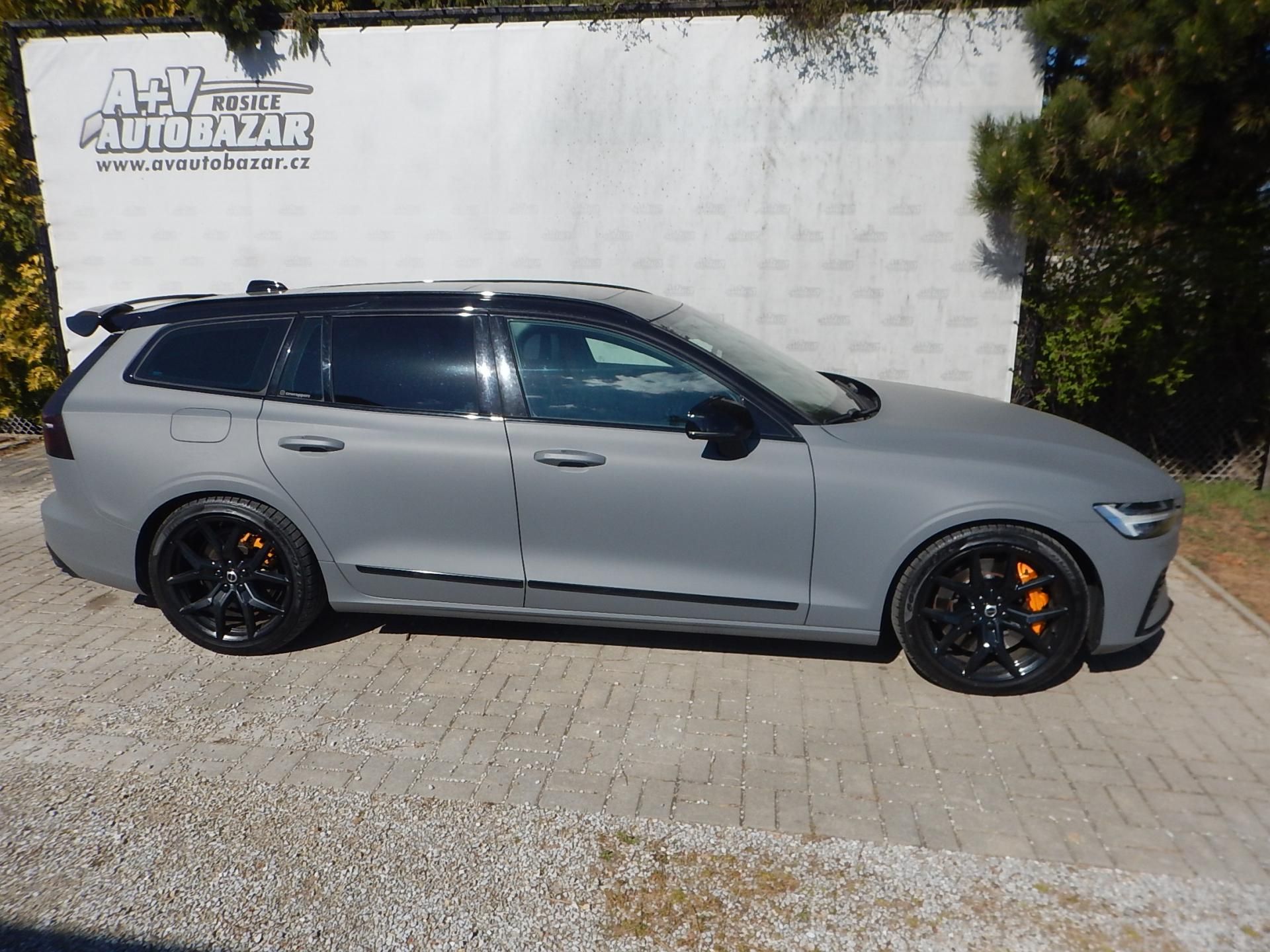 Volvo V60, T8 POLESTAR ENGINEERED - fotka 6