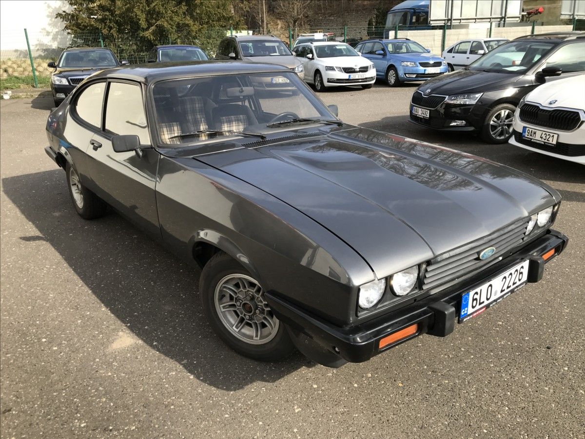 Ford Capri, 2,0 i 66kW - fotka 4
