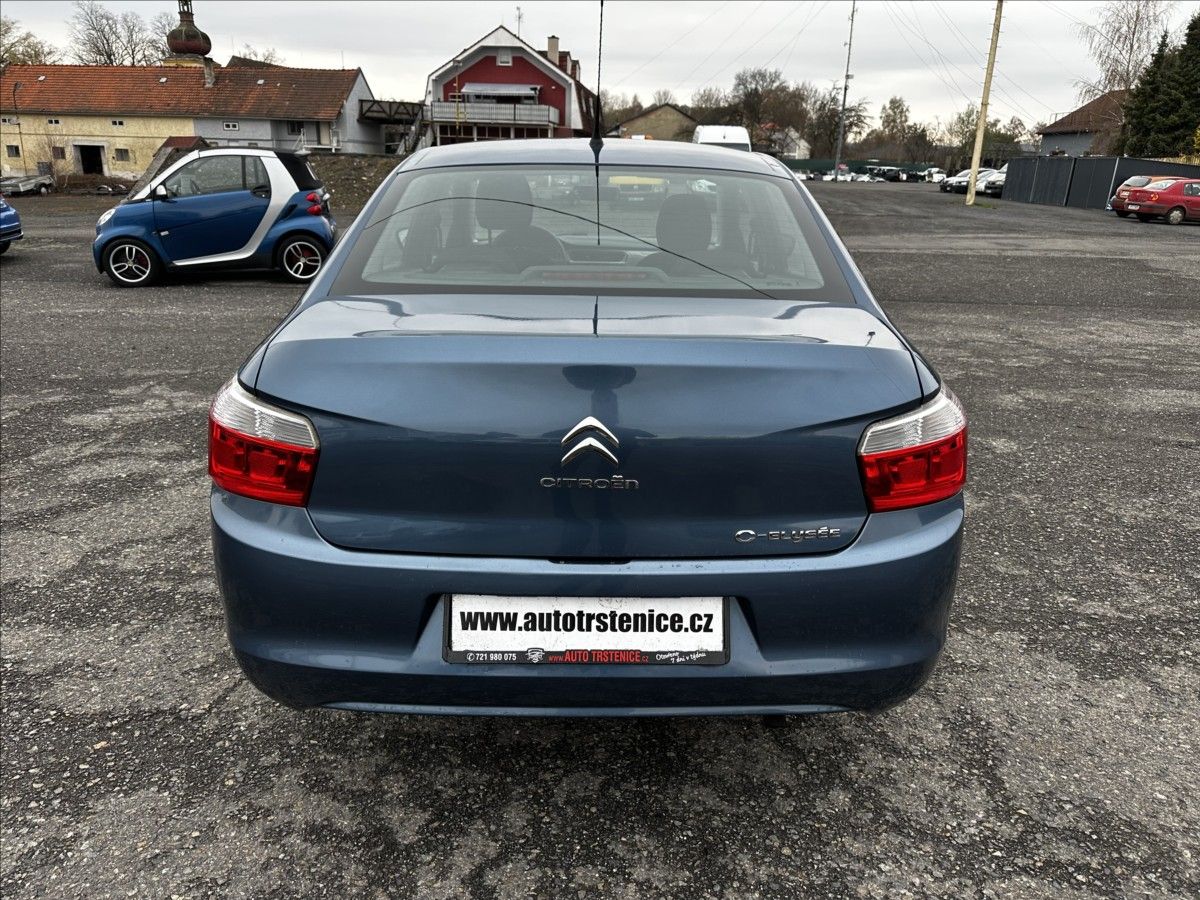 Citroën C-Elysée, 1,2 PureTech-KLIMA-MÁLO KM - fotka 4