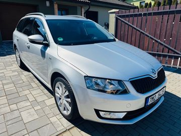Combi 1.2 TSi 81kW Edice JOY