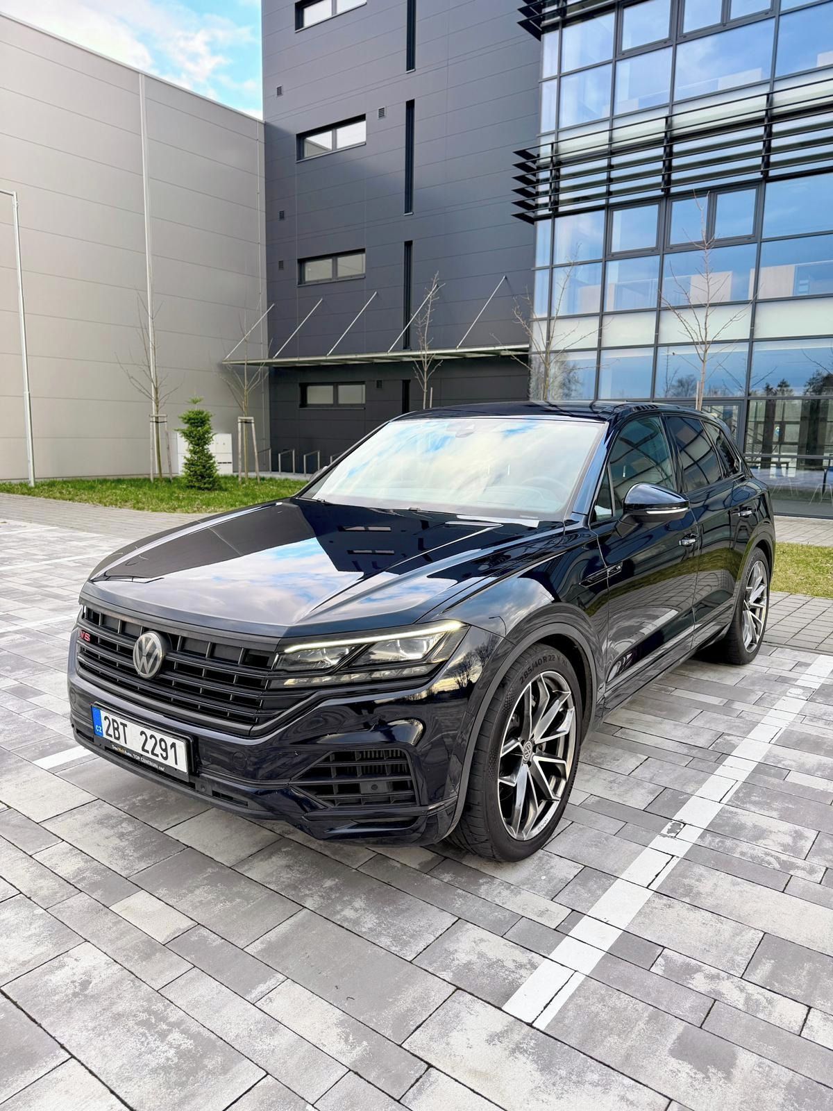 Volkswagen Touareg, 4.0 TDI V8 DPH - fotka 5