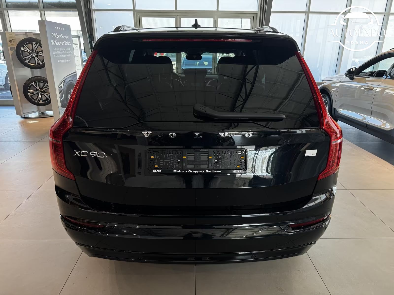 Volvo XC90, T8 AWD Plug-In Hybrid Plus - fotka 5