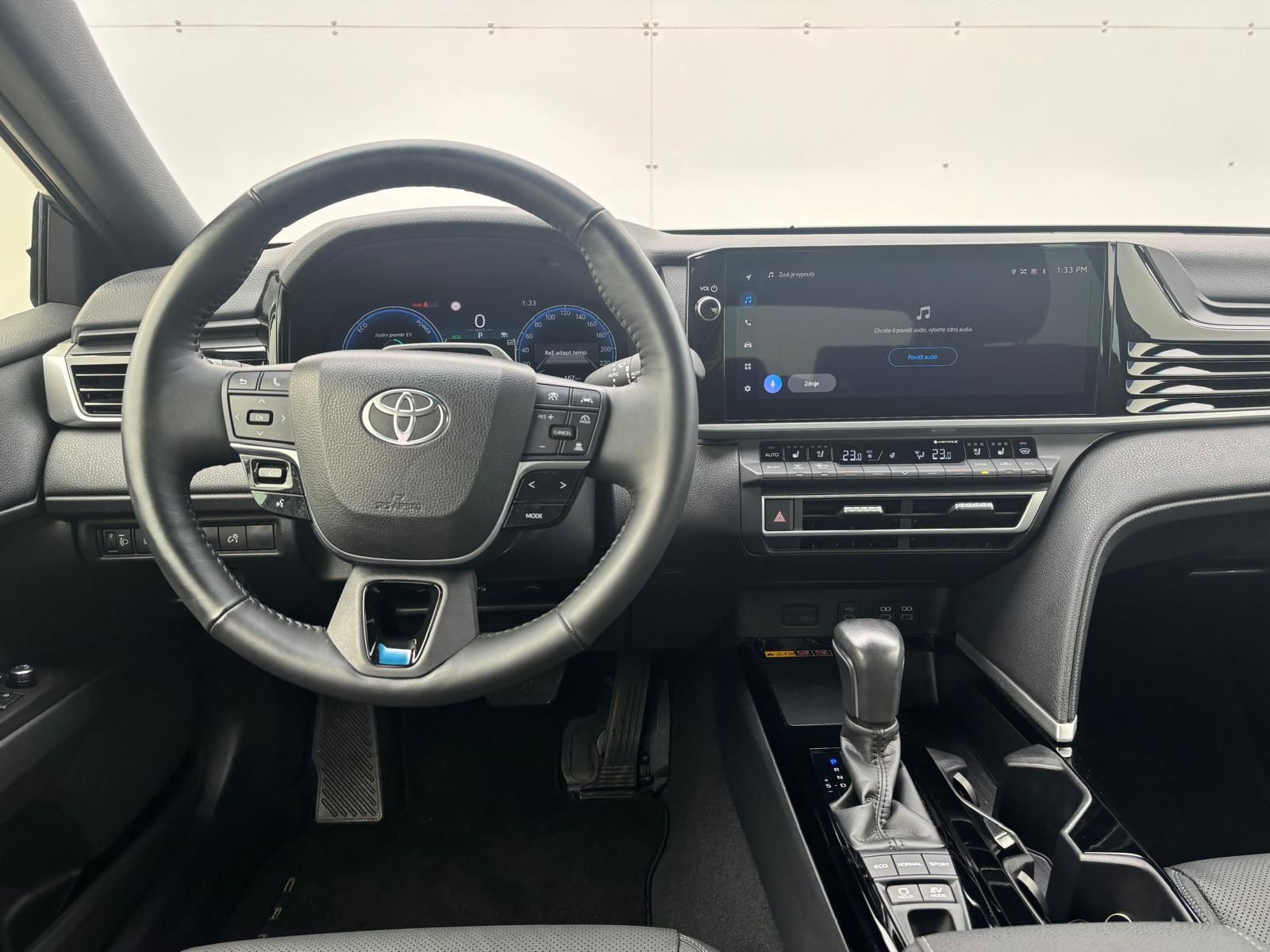 Toyota Camry, 2.5 Hybrid e-CVT Prestige - fotka 5