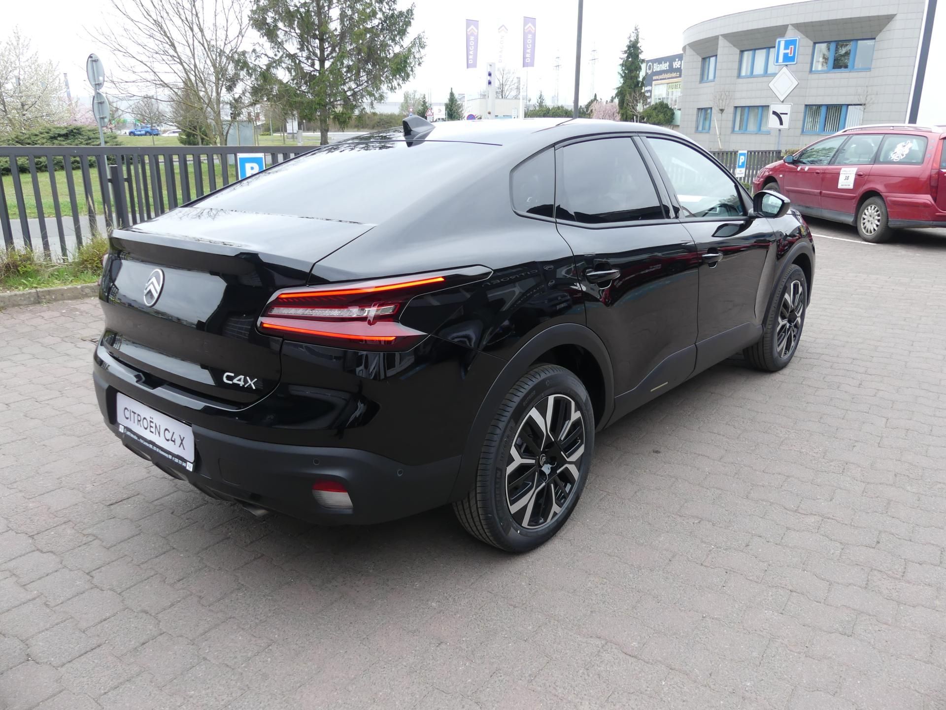 Citroën C4 X, MAX Hybrid 145k Automatic - fotka 5