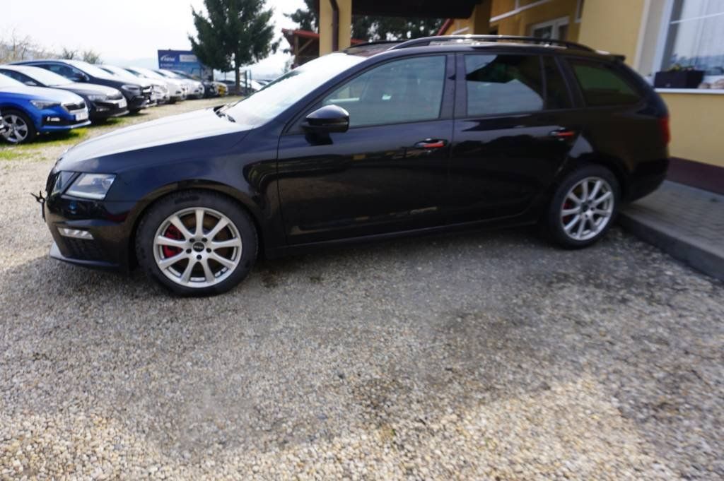 Škoda Octavia, 2,0 RS - fotka 3