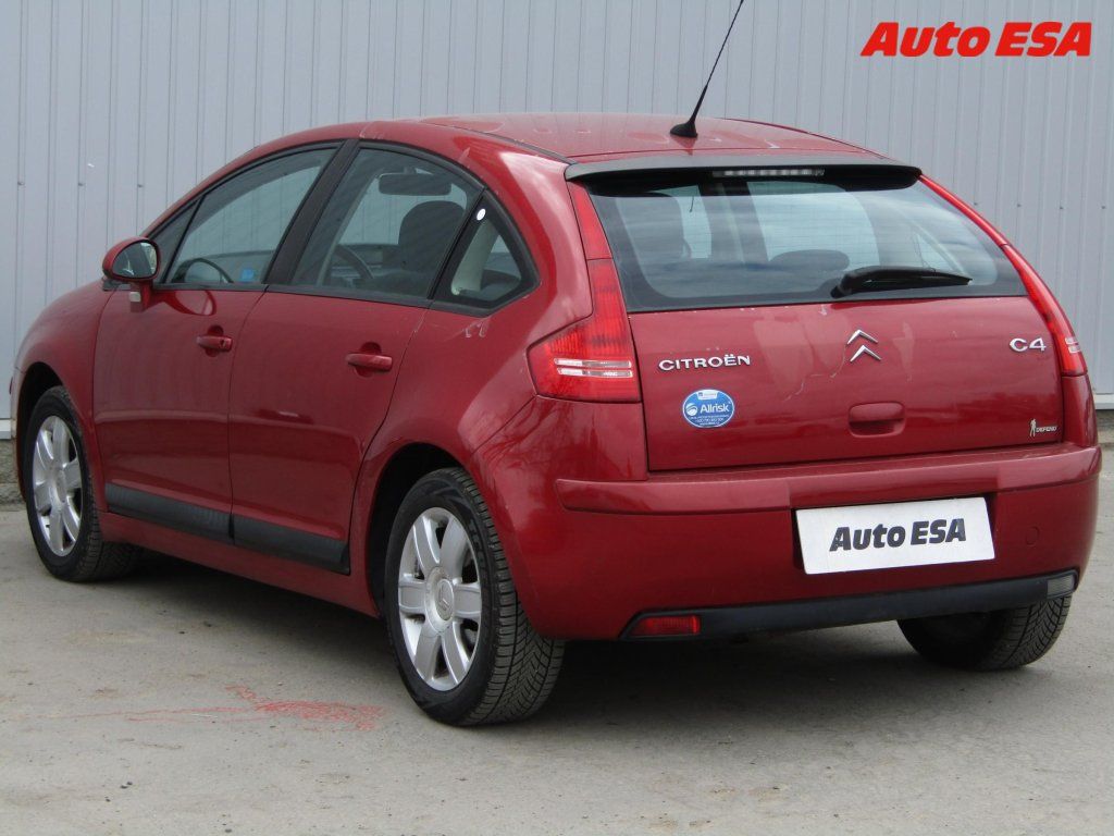 Citroën C4, 1.4,ČR - fotka 6