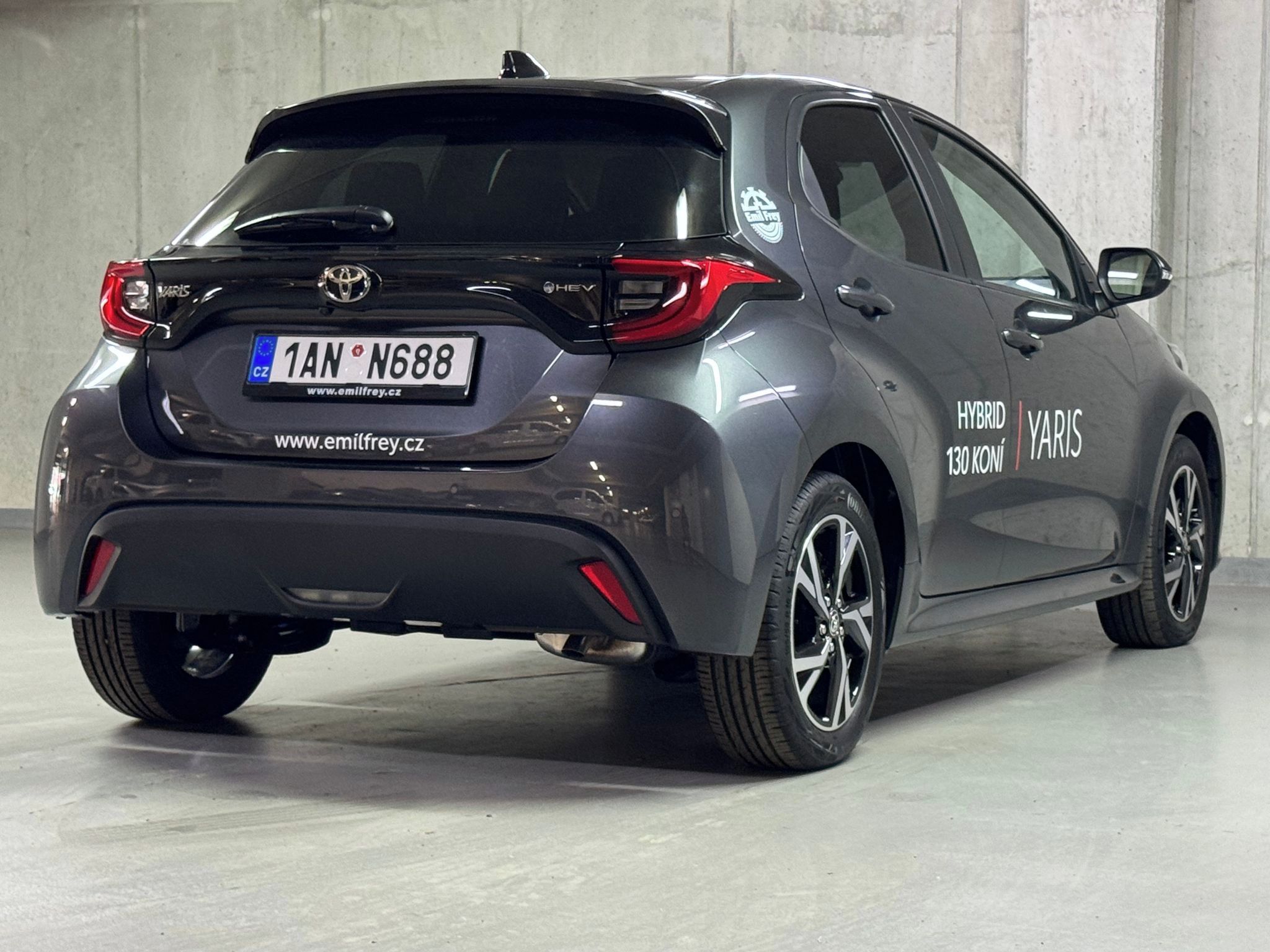 Toyota Yaris, STYLE 1.5 Hybrid e-CVT STYLE - fotka 5