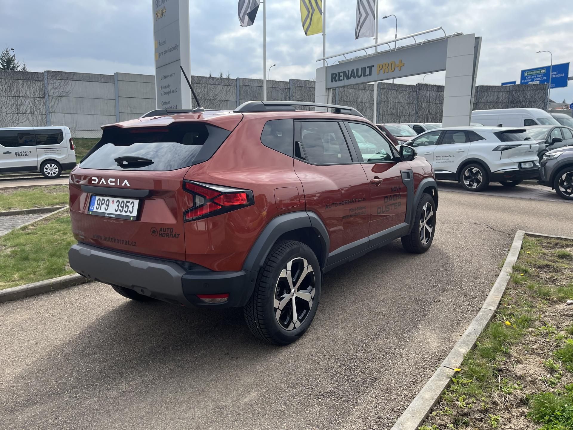 Dacia Duster, Journey Hybrid 140 - fotka 4