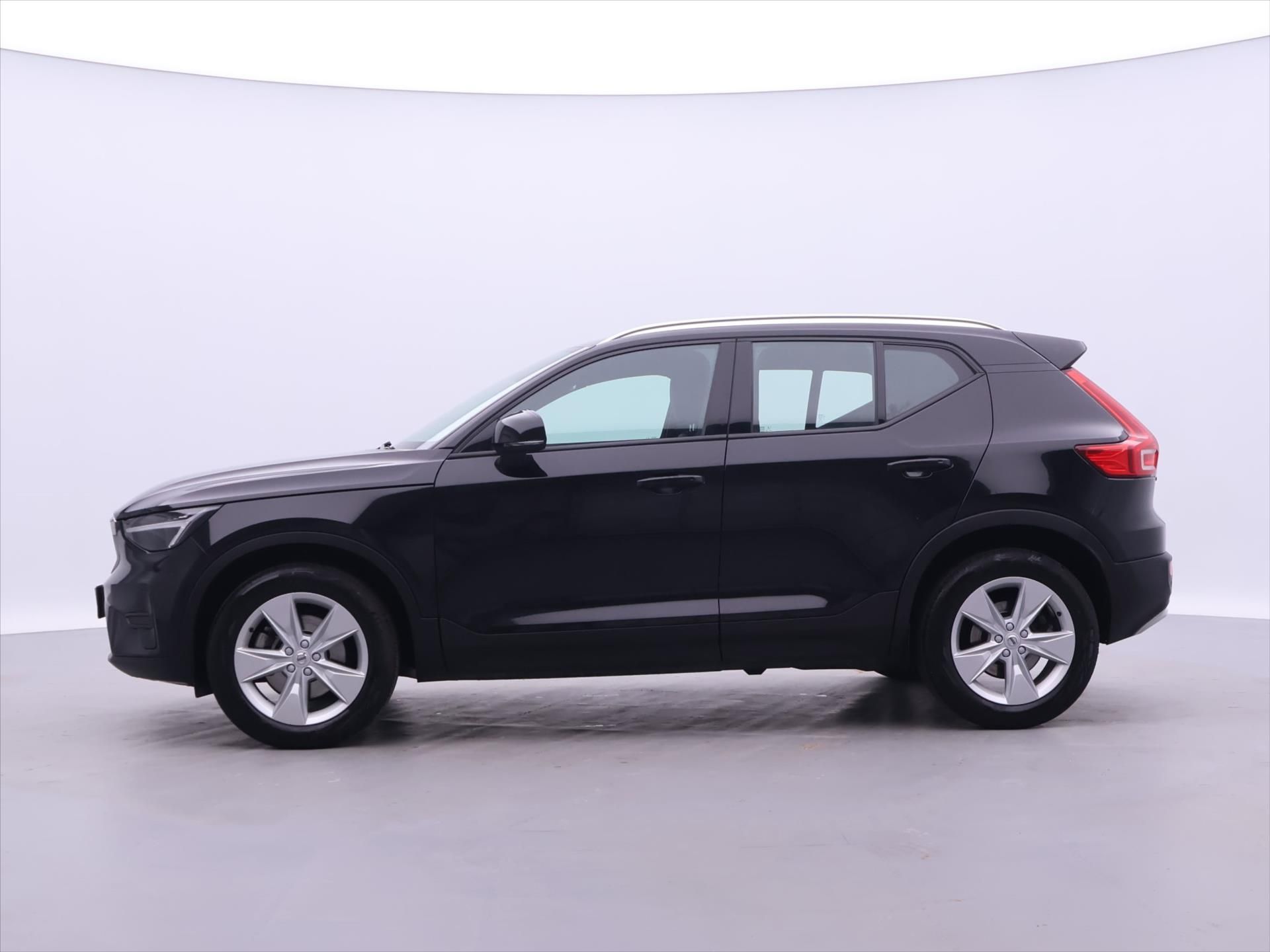 Volvo XC40, 2,0 B3 120kW Core DCT CZ Záruk - fotka 4