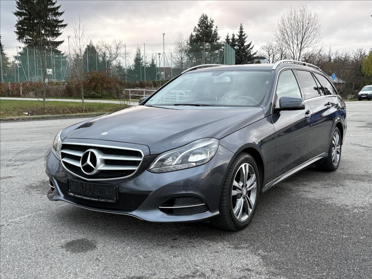 Mercedes-Benz Třídy E, 2,2 200CDi 100kW,Led,Navi,Výhř