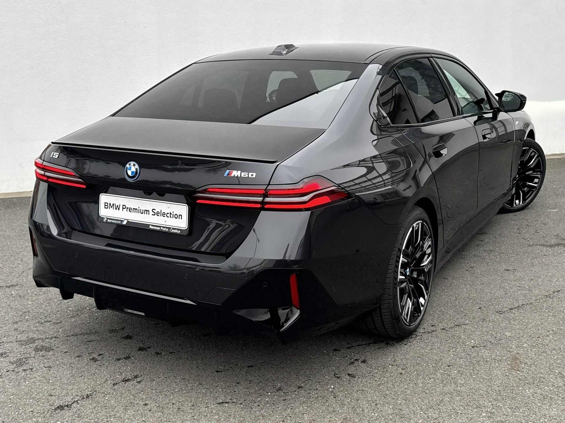 BMW i5, i5 M60 xDrive Sedan - fotka 2