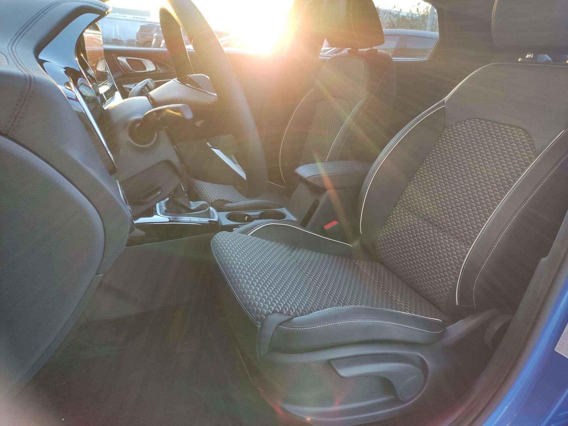 Kia XCee´d, 1,6 T-GDi 7DCT EXCLUSIVE+WINT - fotka 4