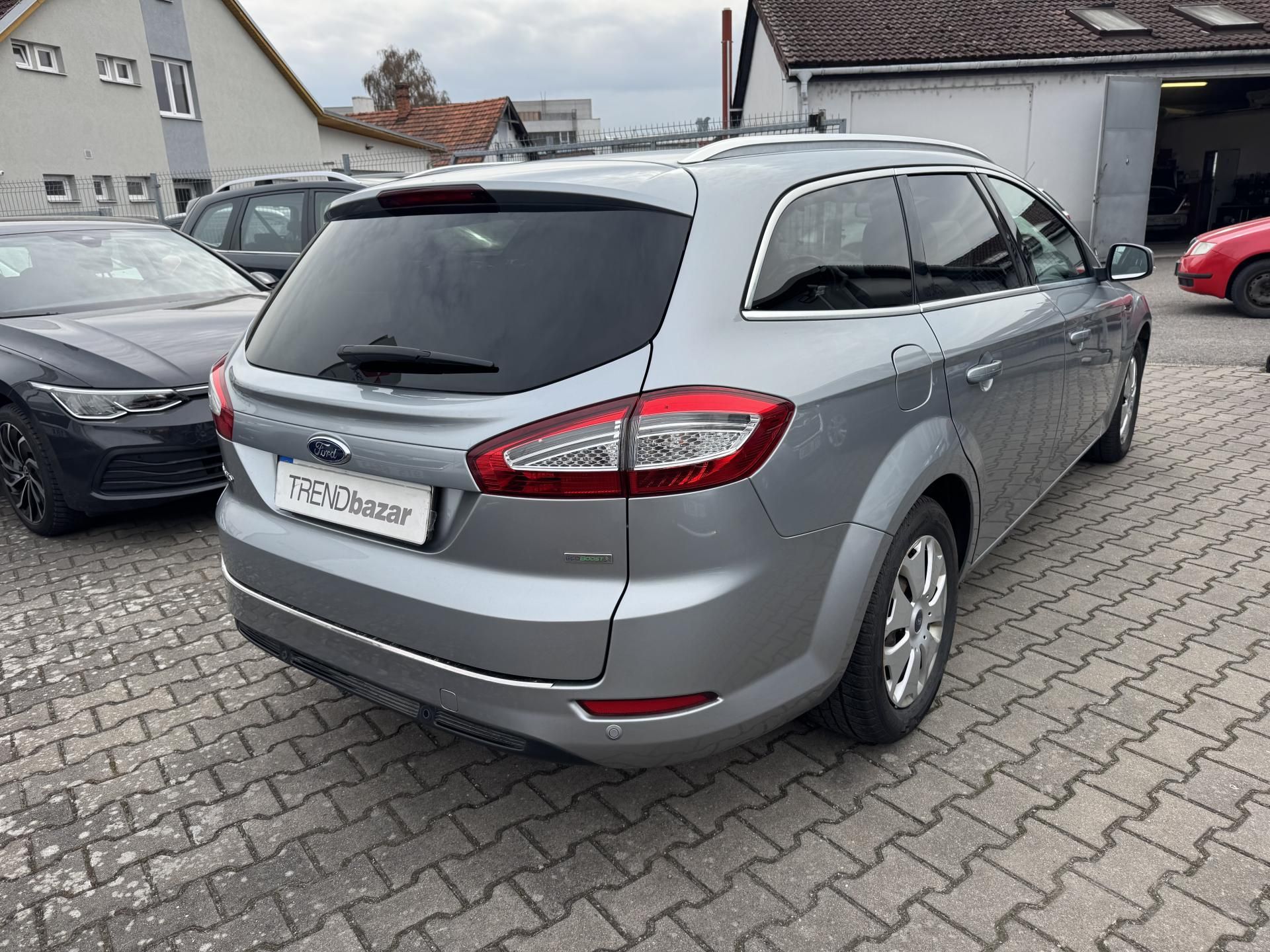 Ford Mondeo, 1,6EcoBoost Titanium Plus, ČR - fotka 3