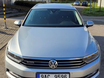 VW Passat 2.0 TDI - garážováno