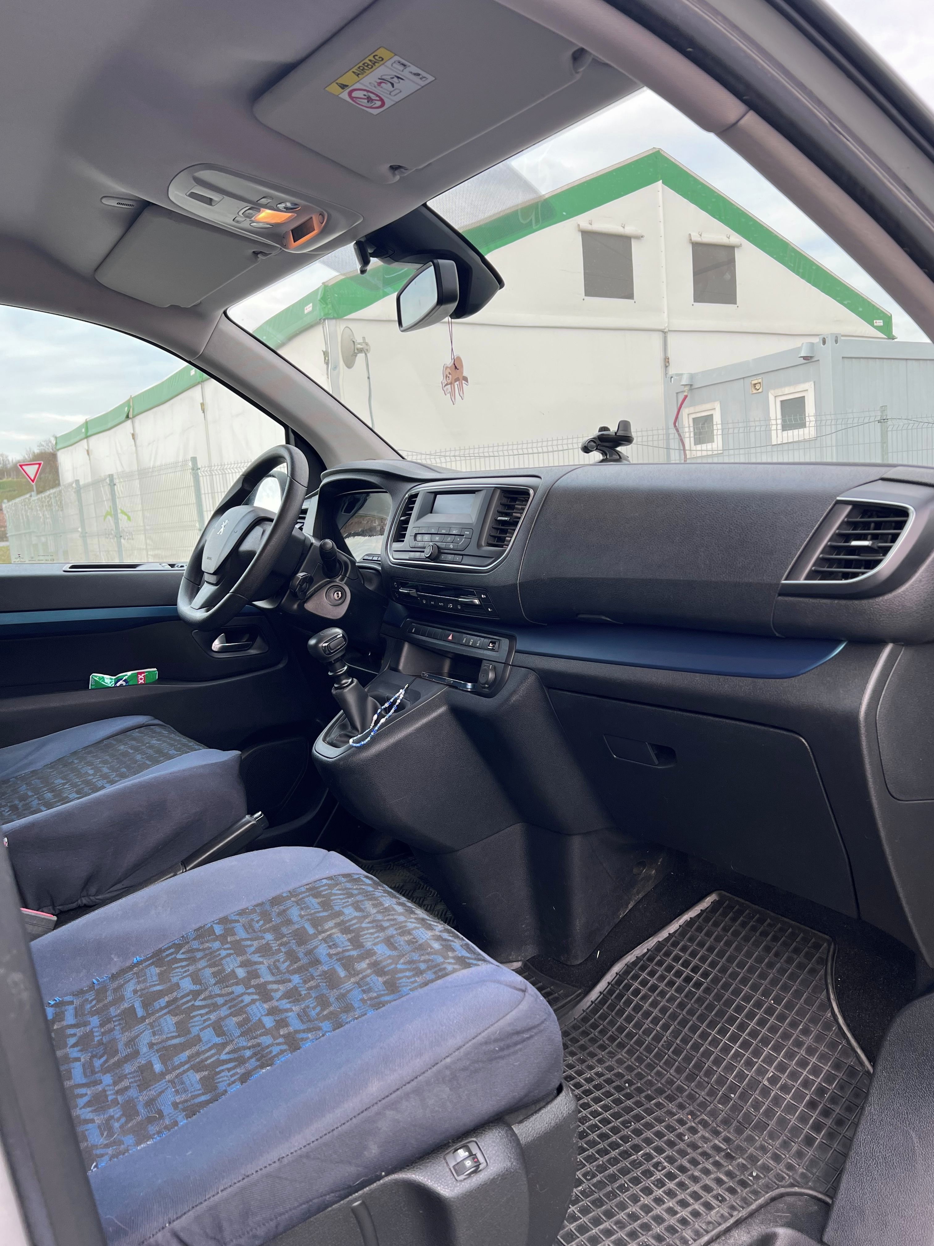 Peugeot Traveller, Active Standard 2.0 BlueHDi - fotka 3