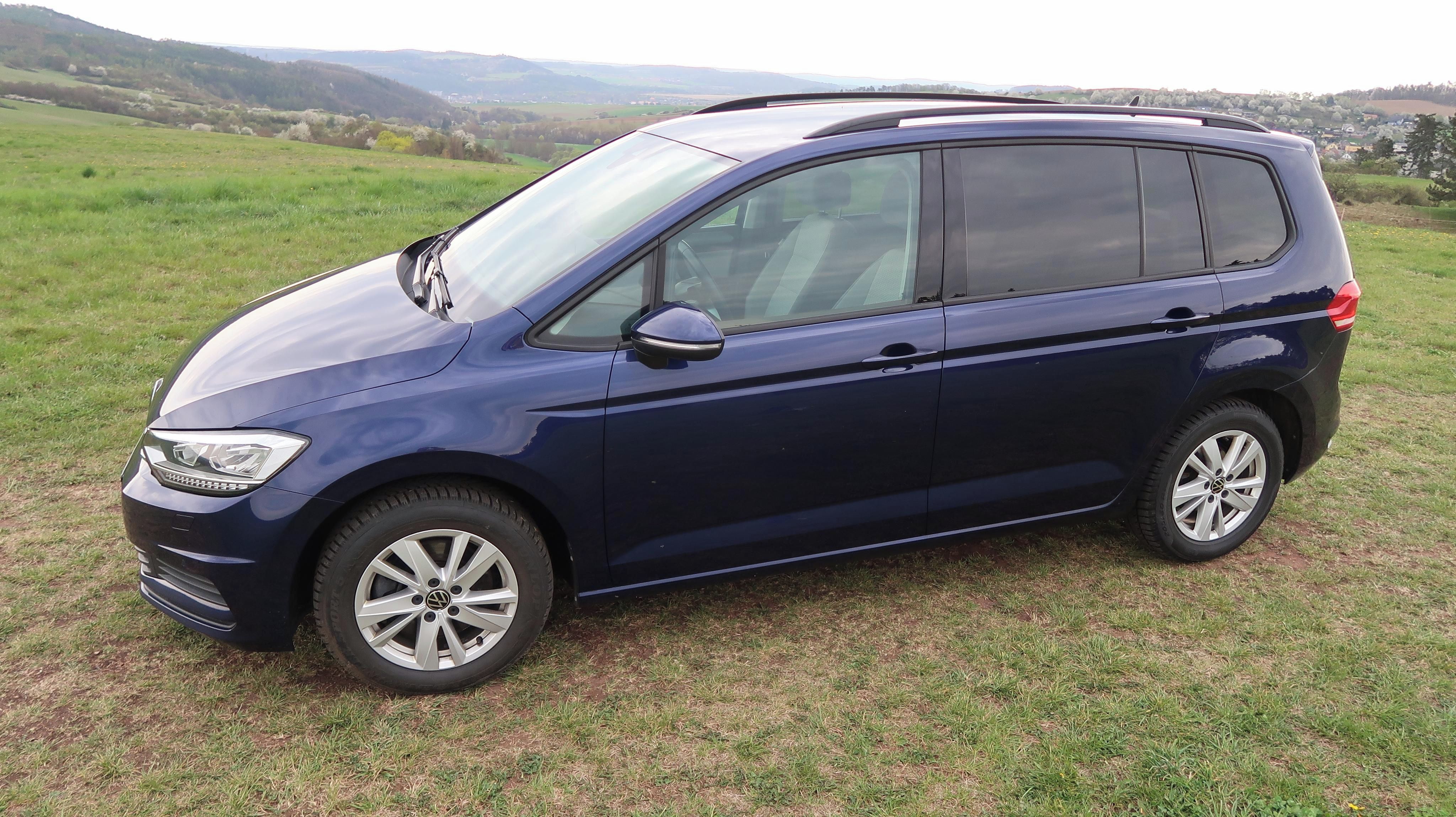 Volkswagen Touran, 2.0 TDI 110kW 7-míst DSG DPH - fotka 2