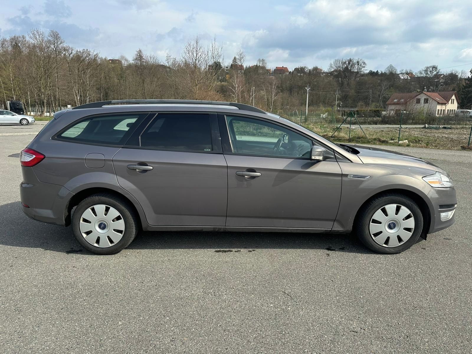 Ford Mondeo, Kombi 1.6 EcoBoost 118 kW - fotka 4