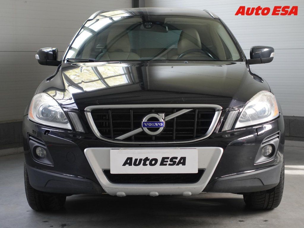 Volvo XC60, 2.4 4x4,ČR,STK3/28 - fotka 2