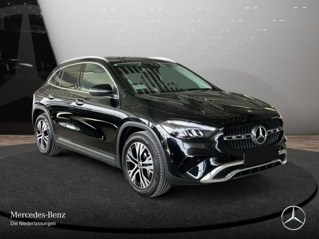 Mercedes-Benz GLA, 220 4M Progressive*MBUX*Navi* - fotka 3