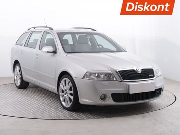 RS 2.0 TDI, Xenony