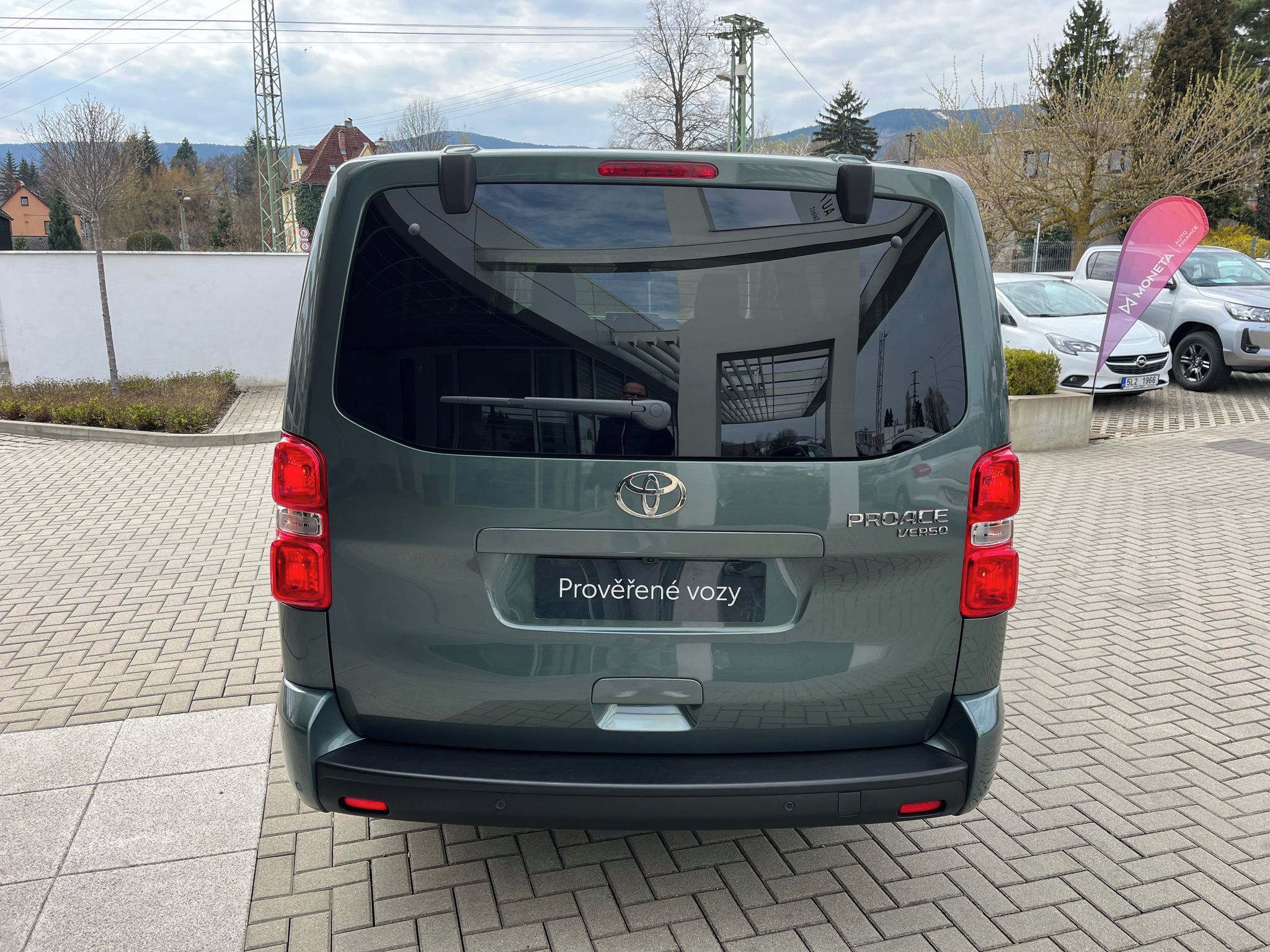 Toyota Proace Verso, 2.0D 140 L2 Family Webasto 8AT - fotka 5