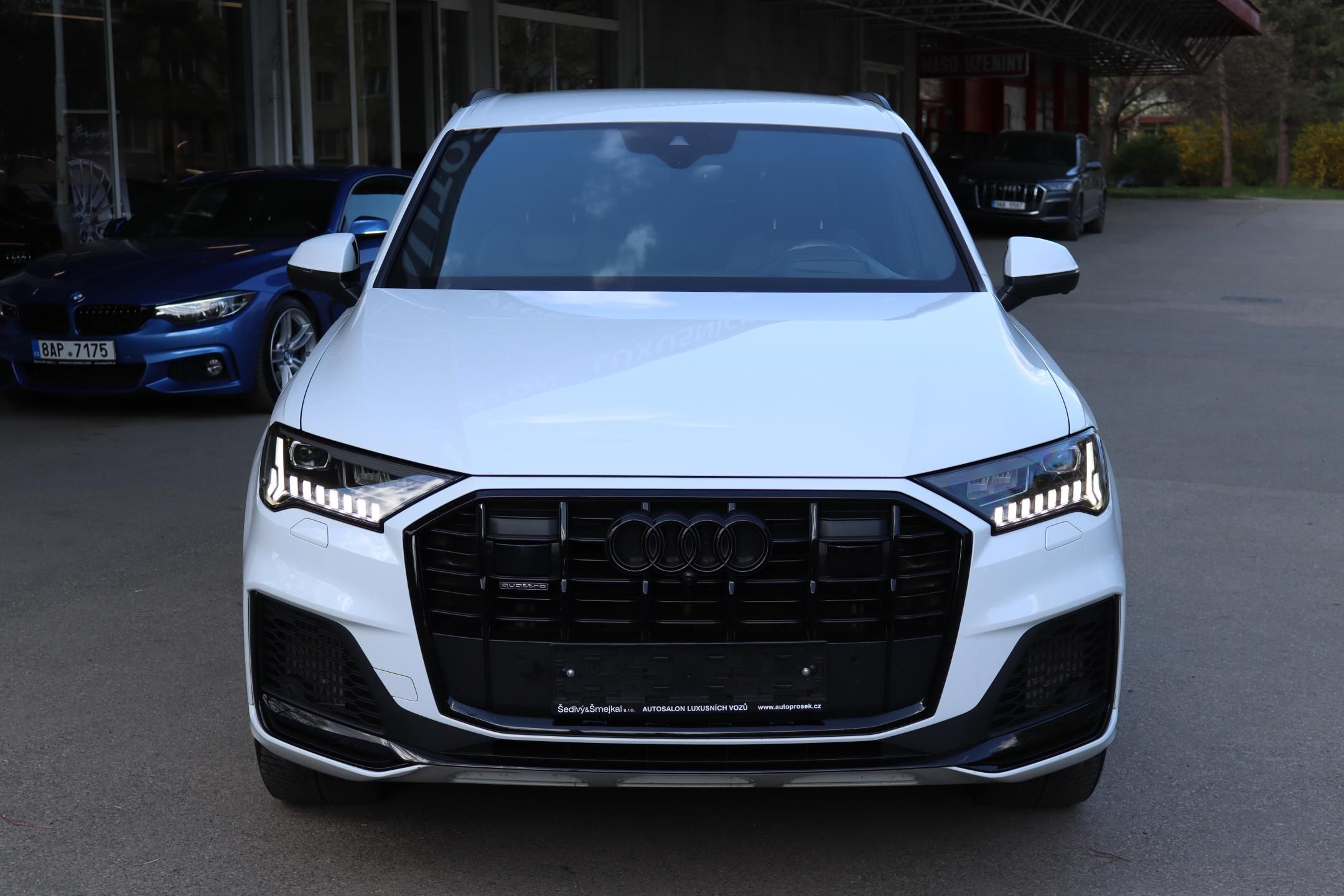 Audi Q7, 55TFSI V6 QUATTRO S-LINE 250kW - fotka 2