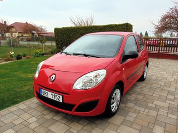 II 1.2,NOVÉ PNEU,PRAV.SERVIS