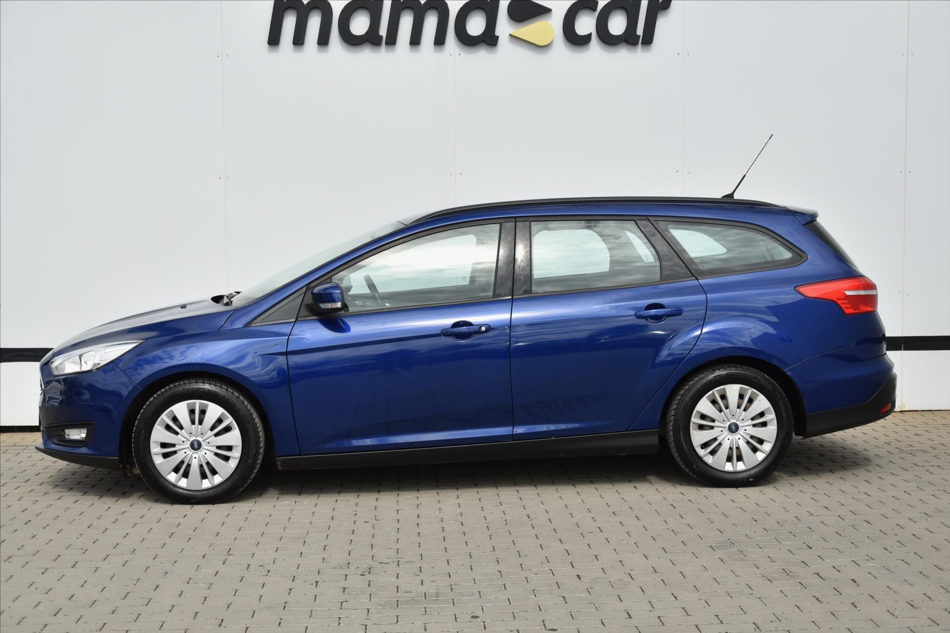 Ford Focus, 1.5TDCi 70kW KLIMA ČR - fotka 4
