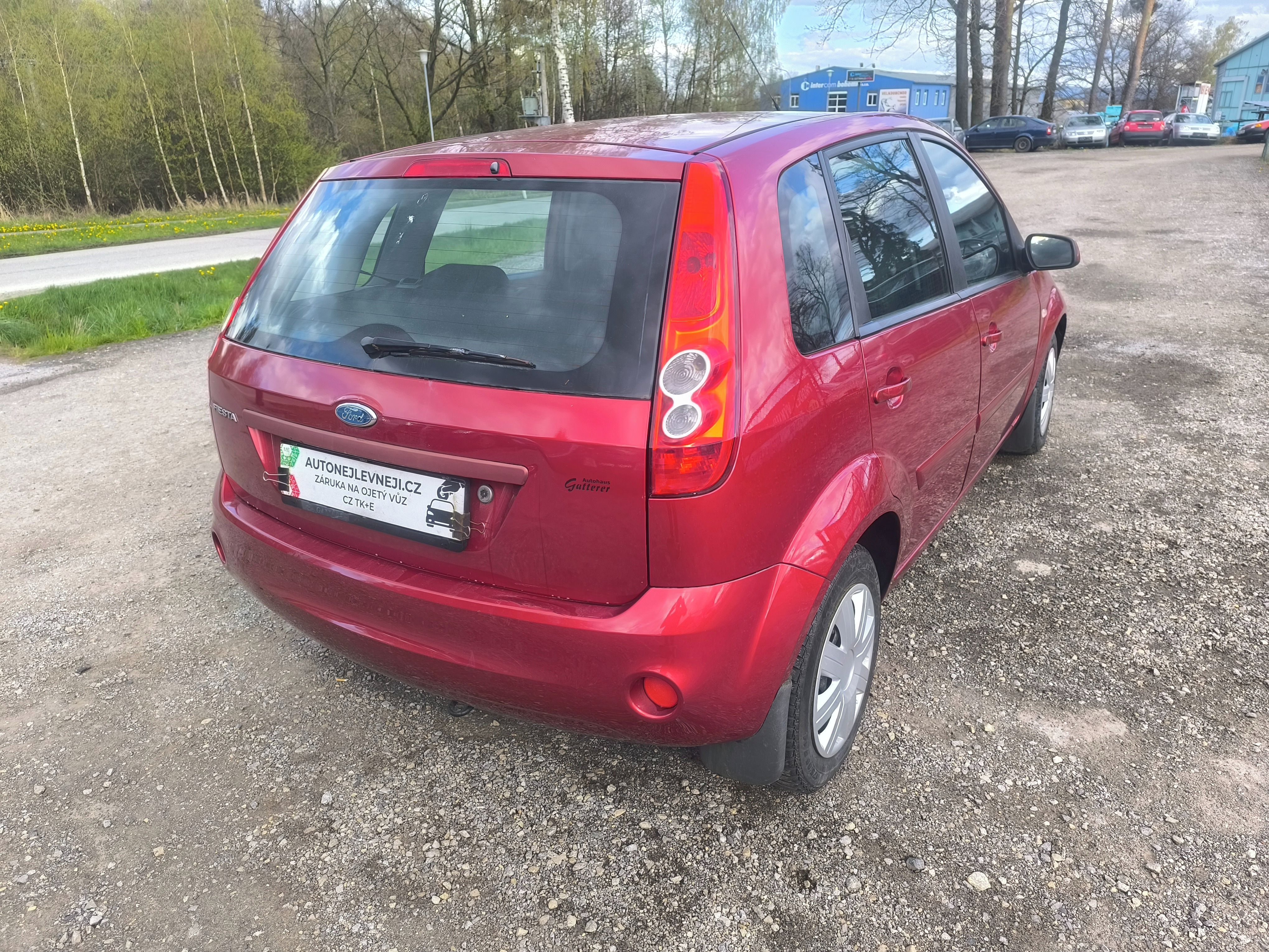 Ford Fiesta - fotka 4