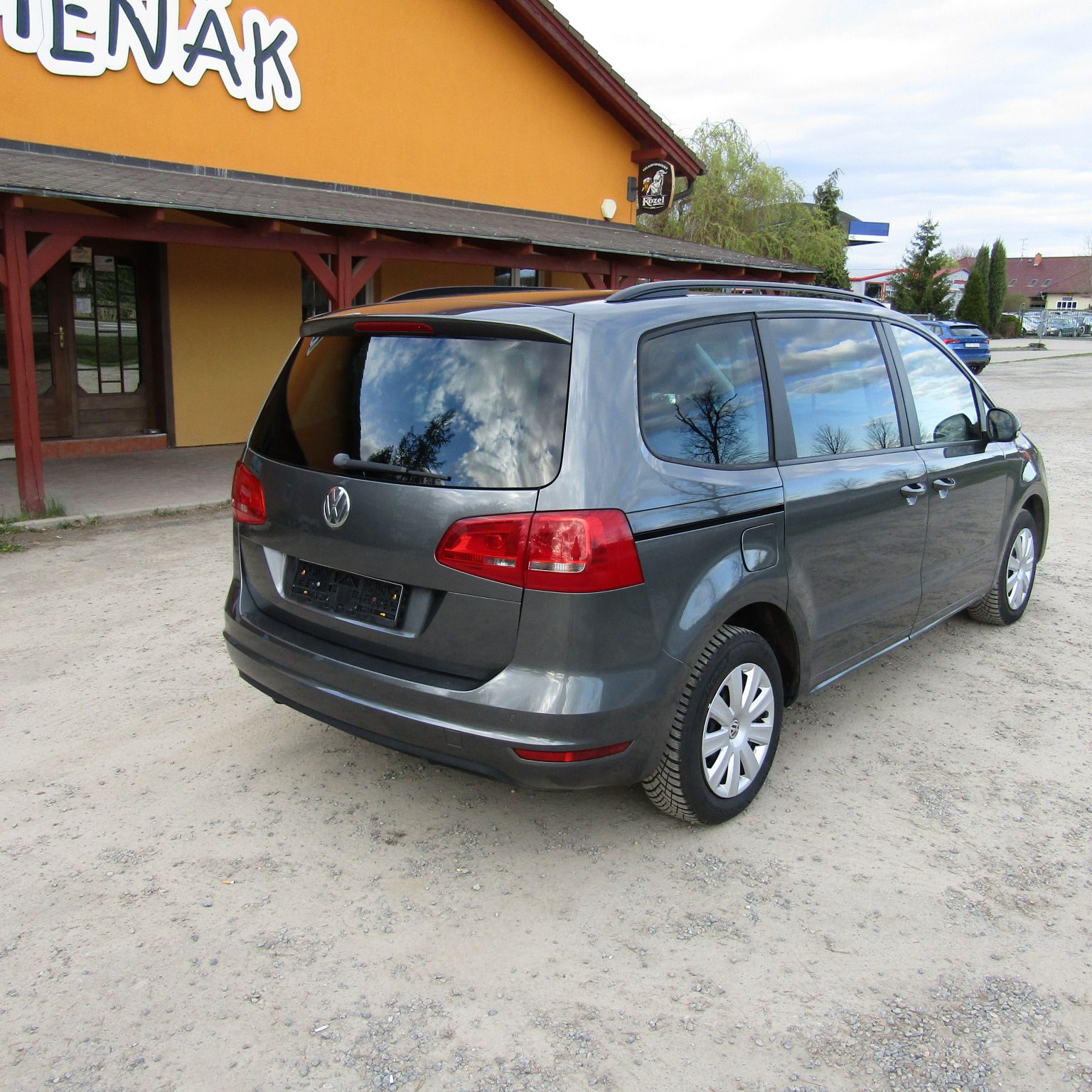 Volkswagen Sharan, 2,0TDi 85kw, 7 SEDADEL, STK 28 - fotka 5