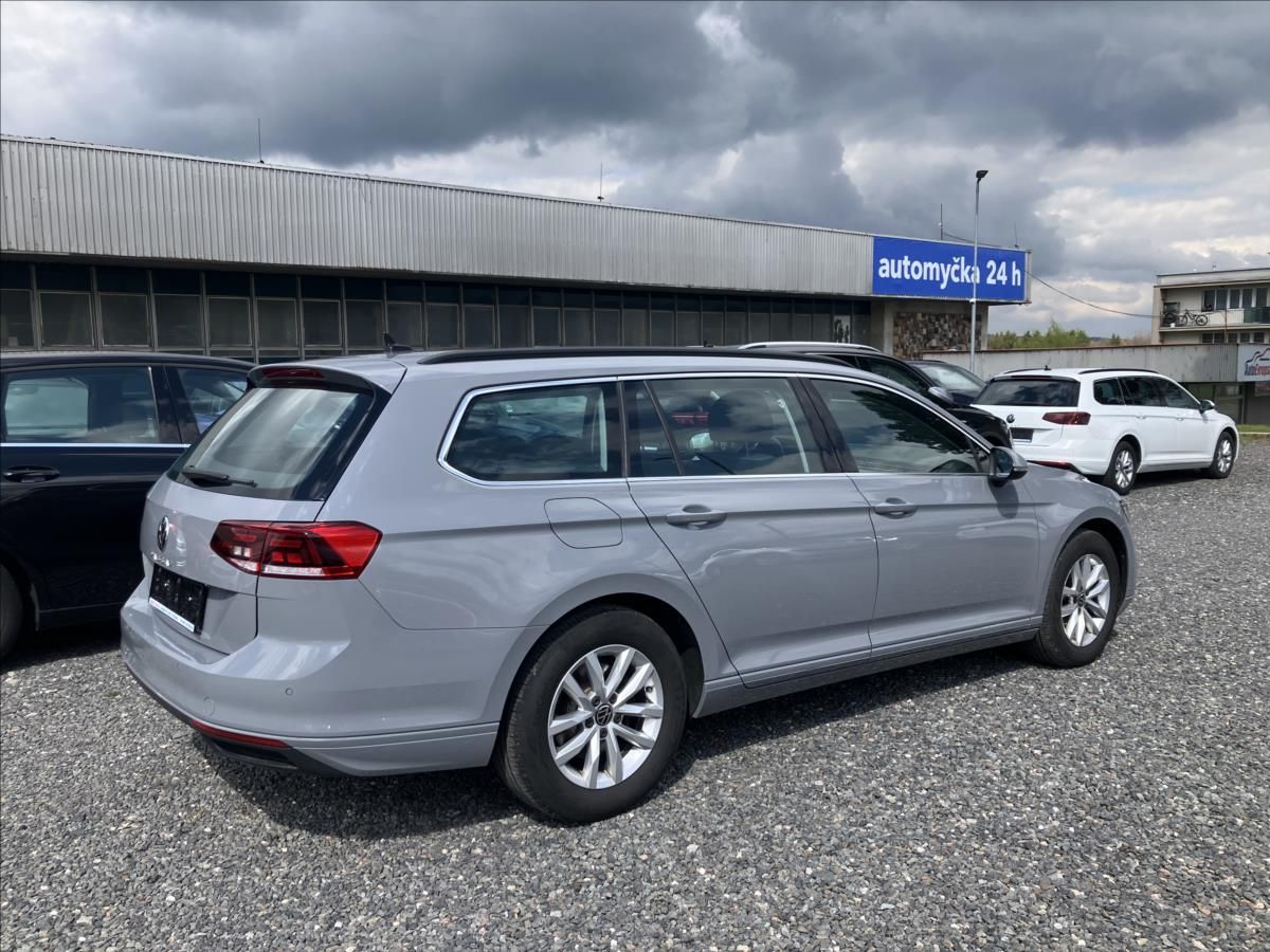 Volkswagen Passat, 2,0 PANORAMA,KEYLESS,EL.KUFR - fotka 6