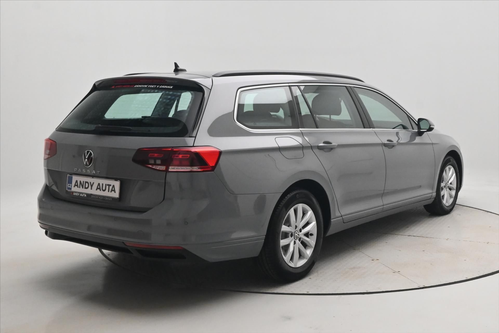 Volkswagen Passat, 2,0 TDI 110kW Business VŮZ PŘI - fotka 5