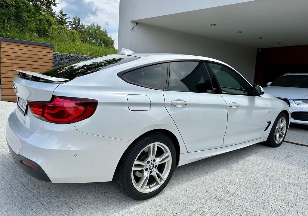 BMW Řada 3, 320d GT xDrive - fotka 3