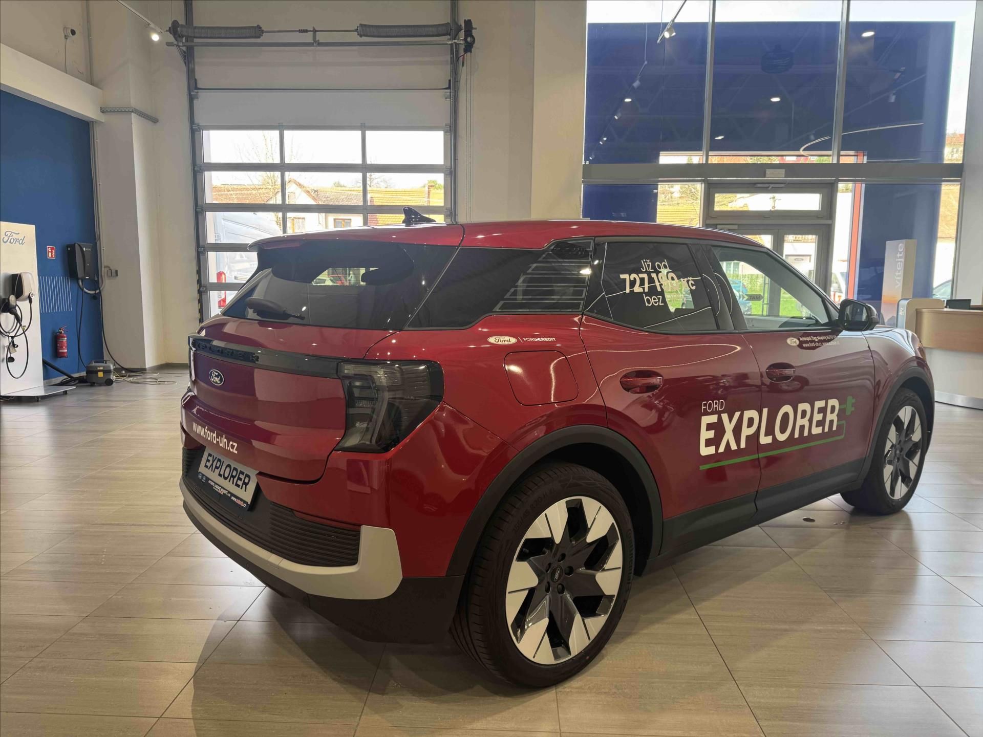 Ford Explorer, PREMIUM RWD 77 kWh Prodloužený - fotka 5