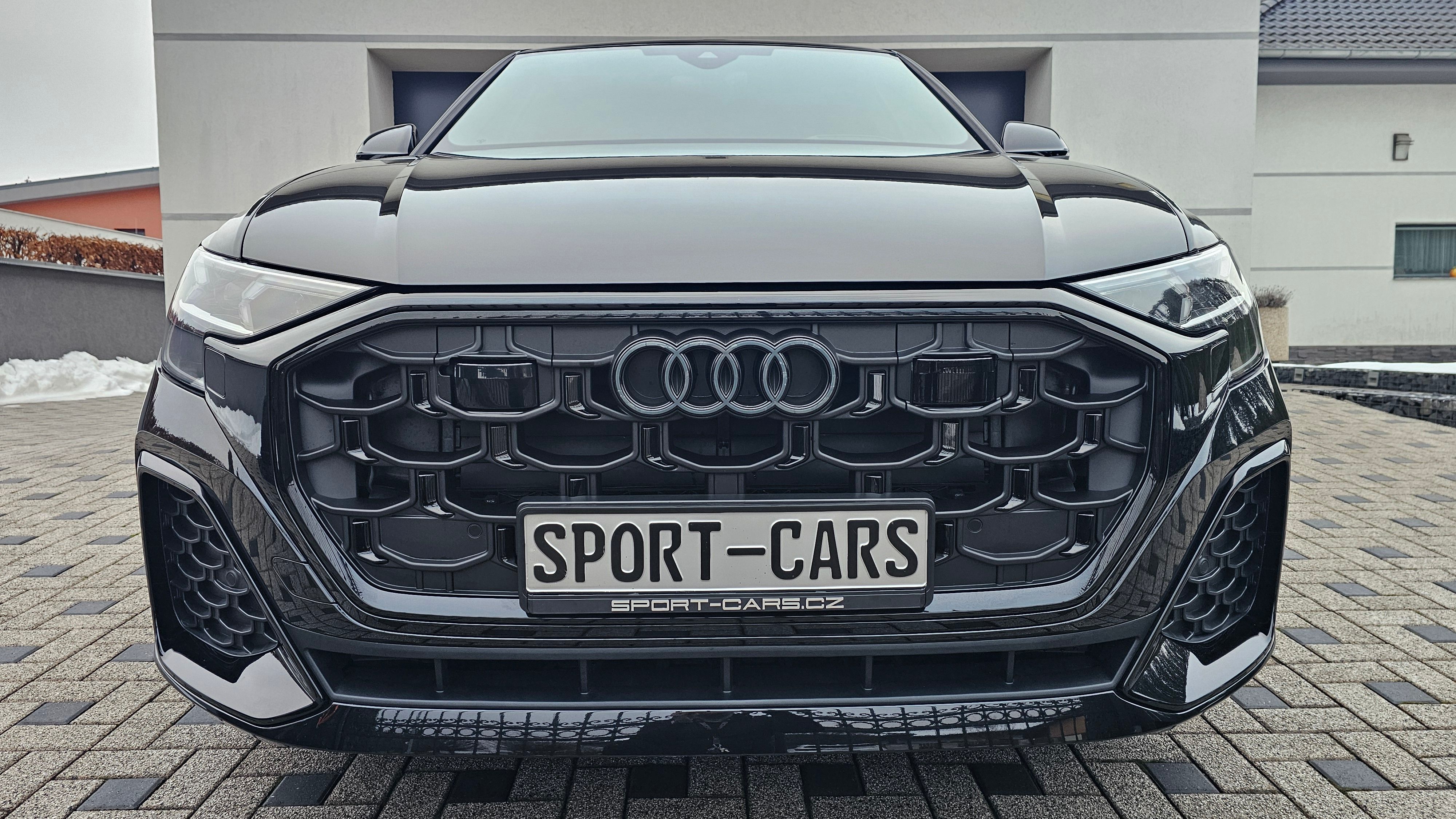 Audi Q8 - fotka 2
