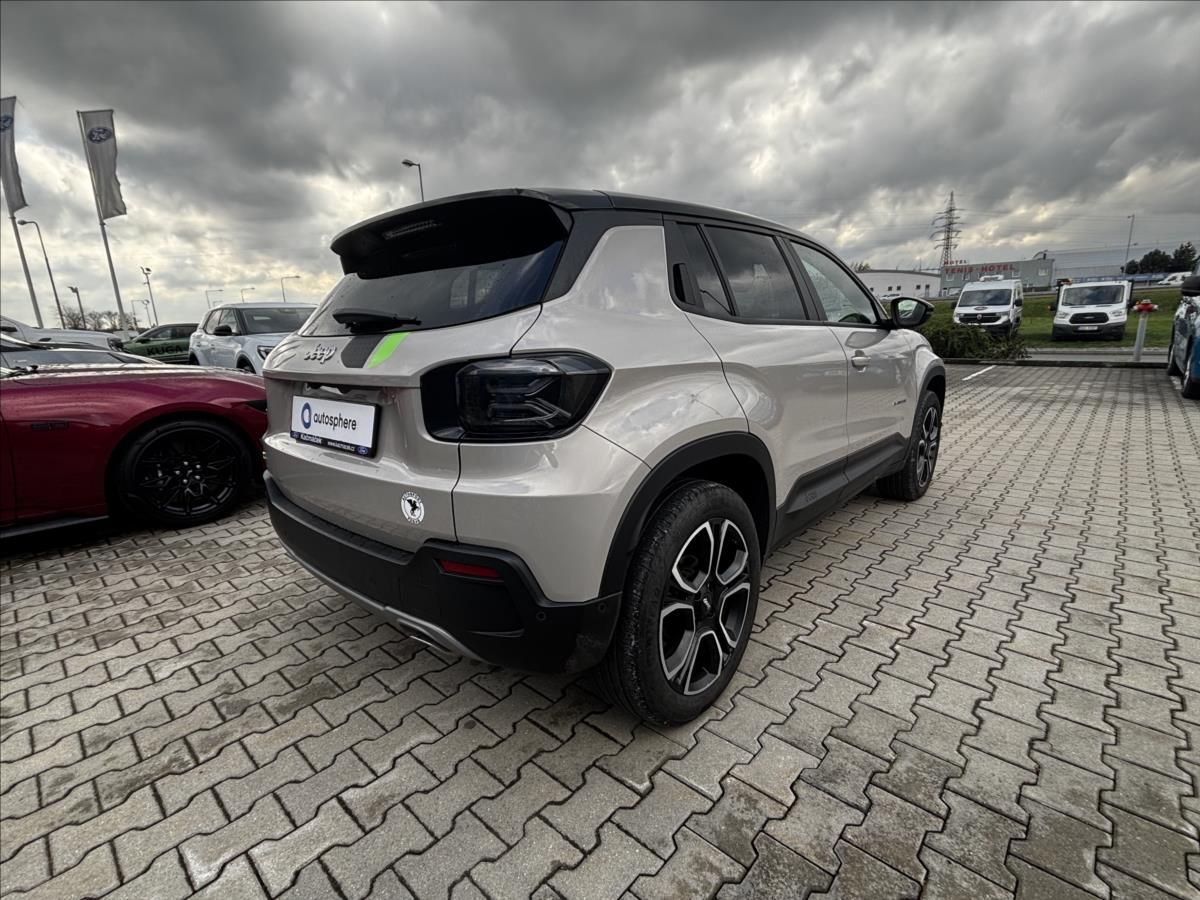Jeep Avenger, 1,2 Turbo e-hybrid Summit - fotka 5
