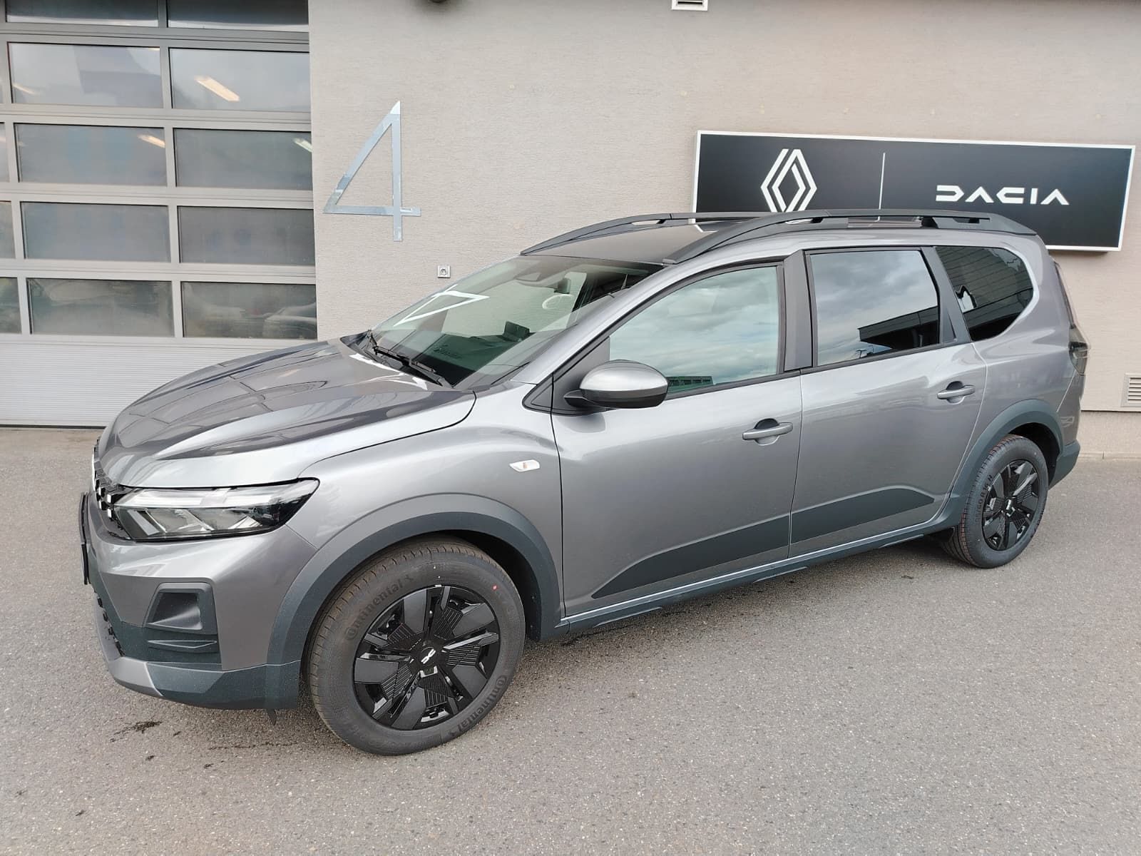 Dacia Jogger, Expression TCe 110 5.míst - fotka 2