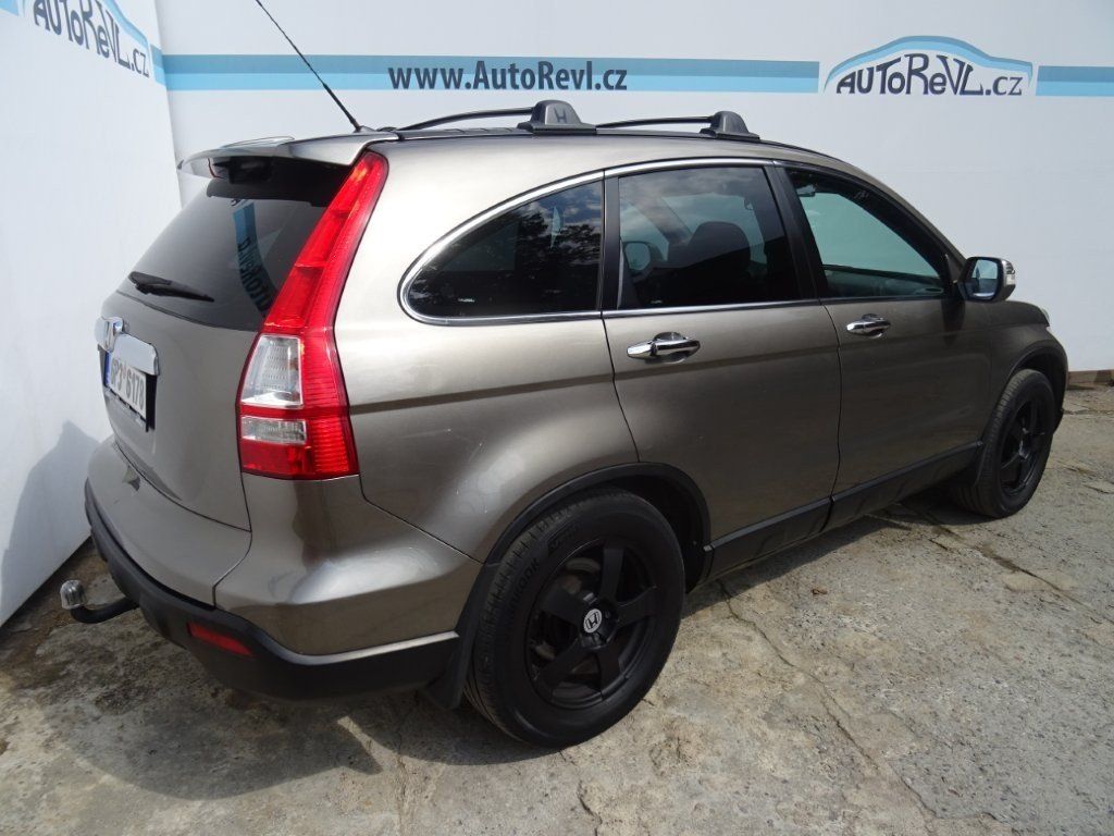 Honda CR-V, 2.2CDTi,103kW,4X4,s.kniha - fotka 4
