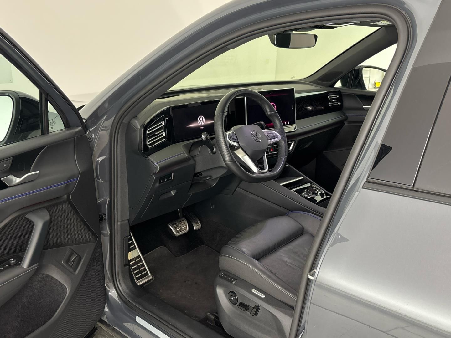 Volkswagen Tiguan, 2.0 TDI / 142 kW R-Line 4MOT D - fotka 6