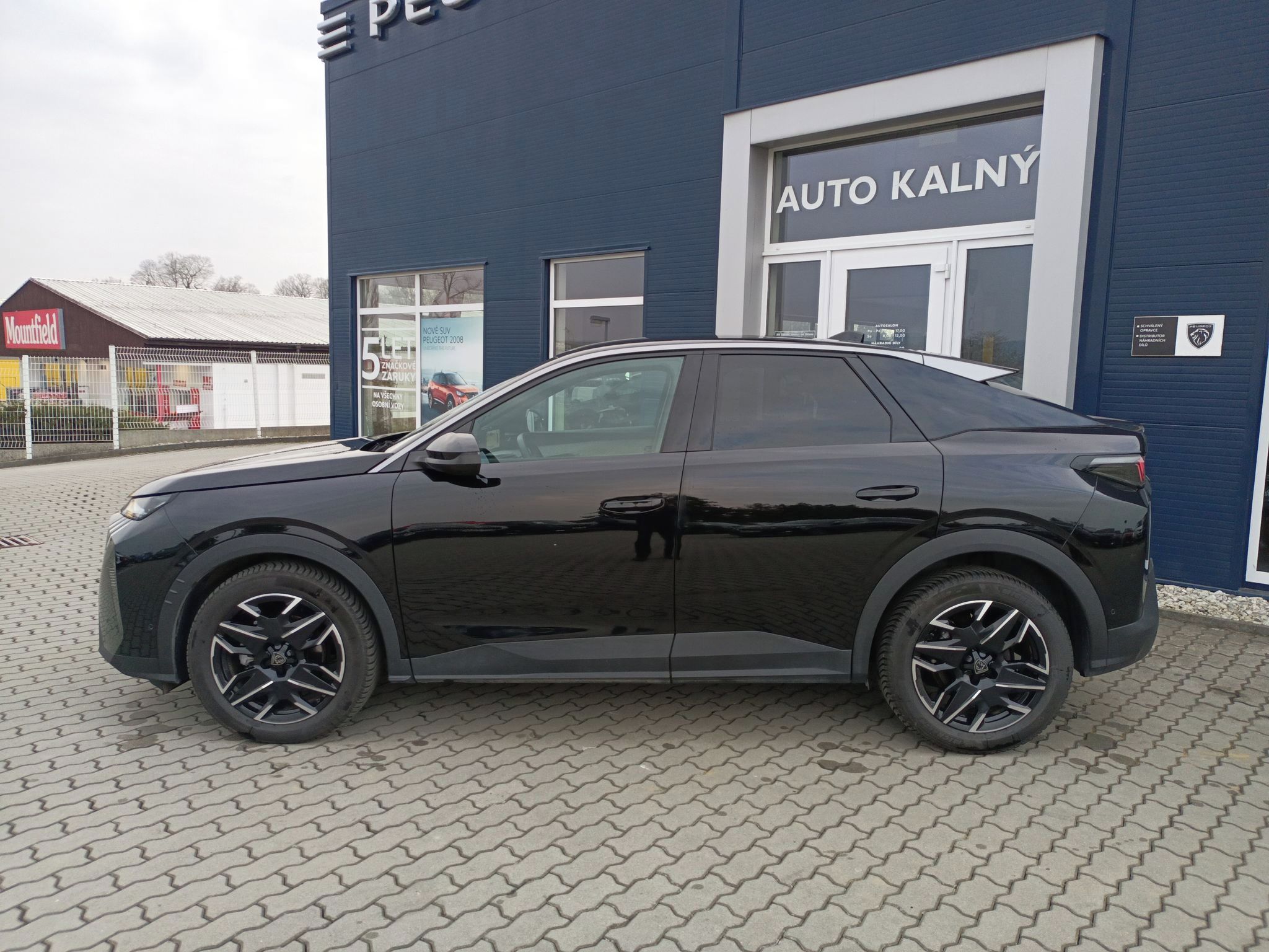 Peugeot 3008, Allure Hybrid 145 e-DCS6 - fotka 3