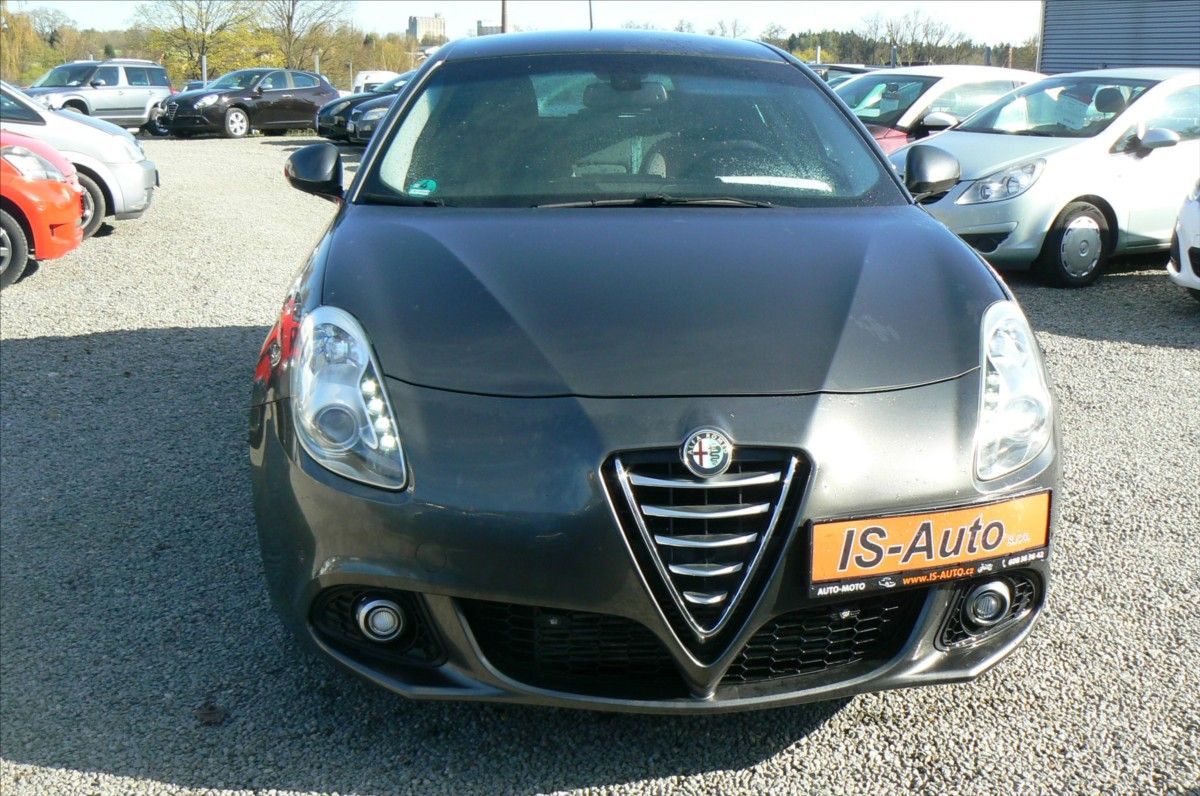 Alfa Romeo Giulietta, 2,0 JTDM -2  16V - fotka 3